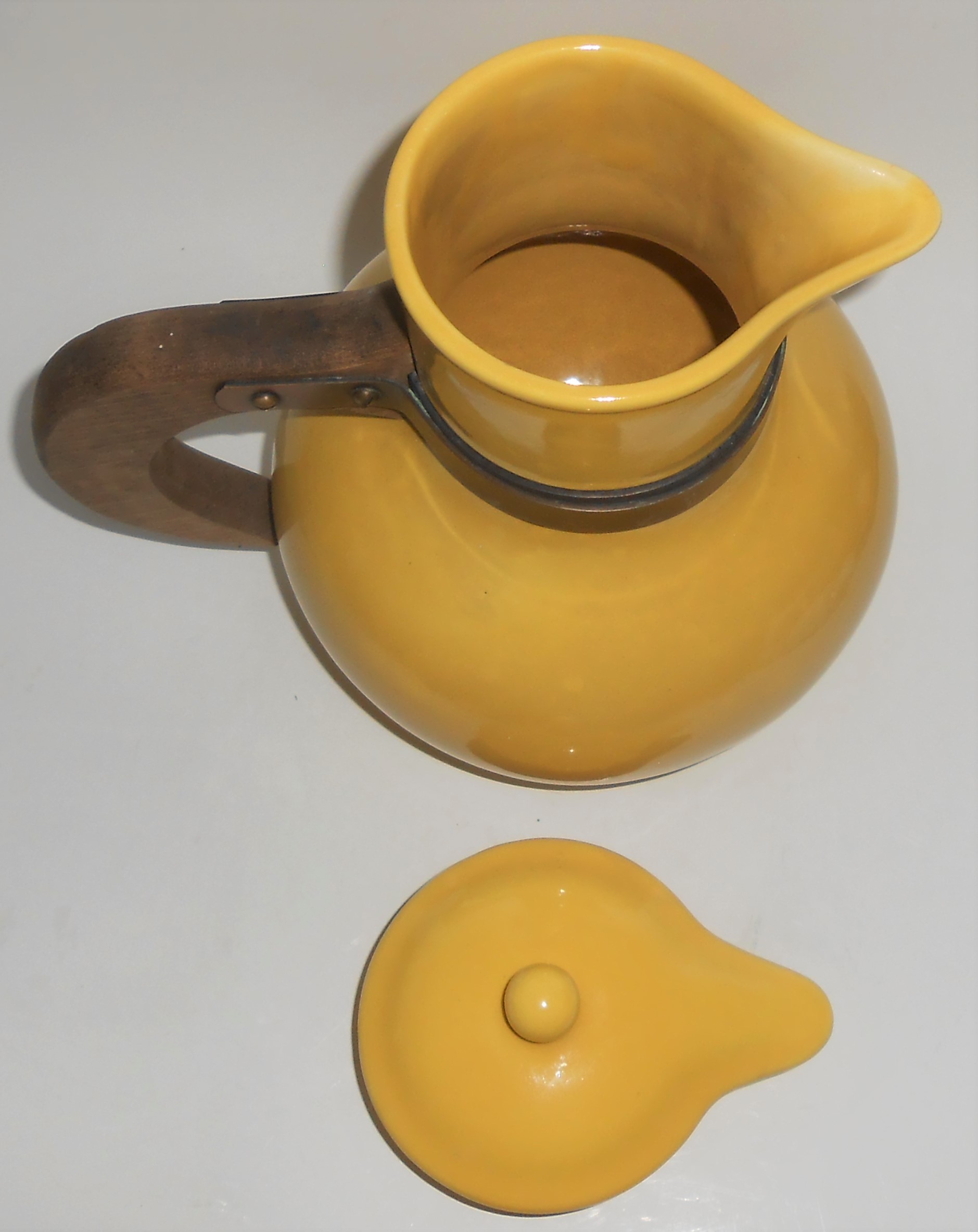 Red Wing Pottery Gypsy Trail Yellow Wide Mouth Pitcher
