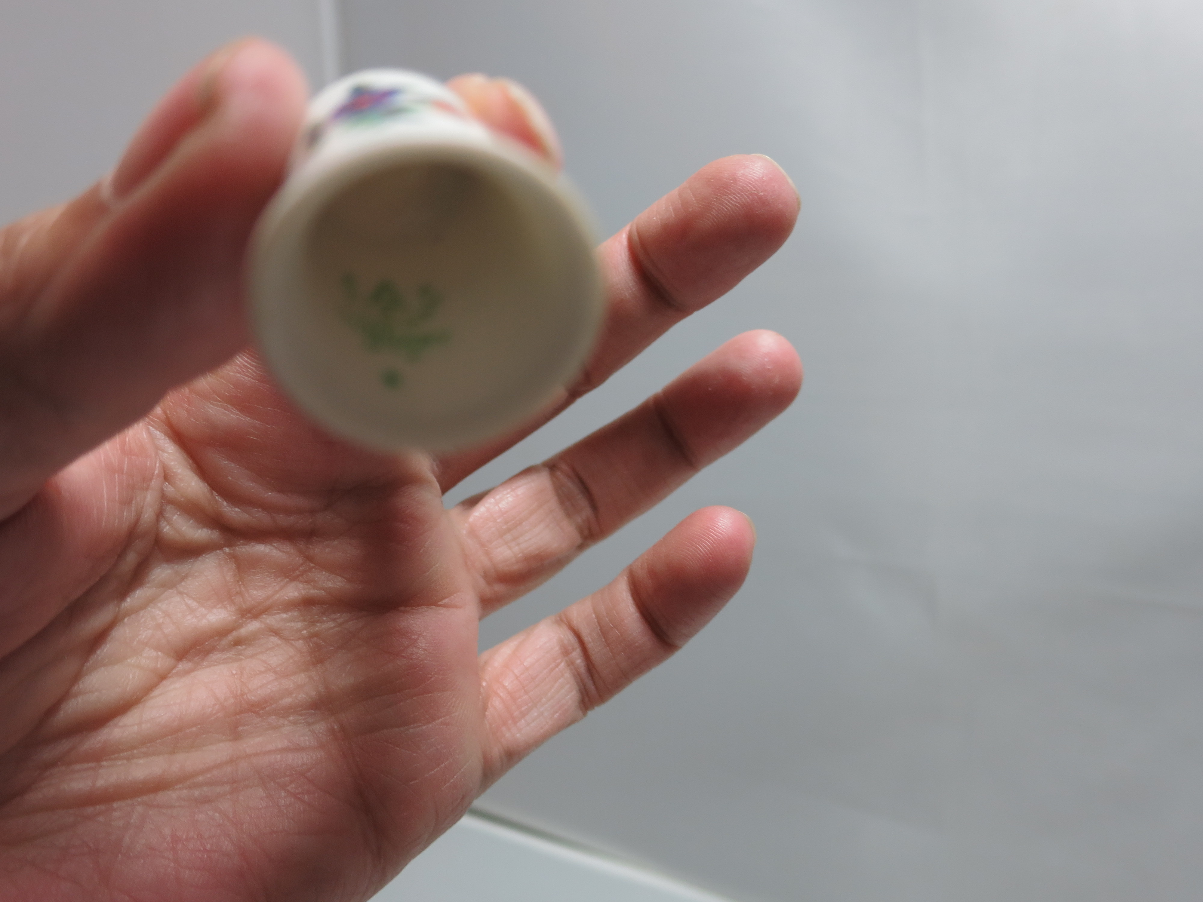 Vintage Thimble Hollahaz Hungary Floral
