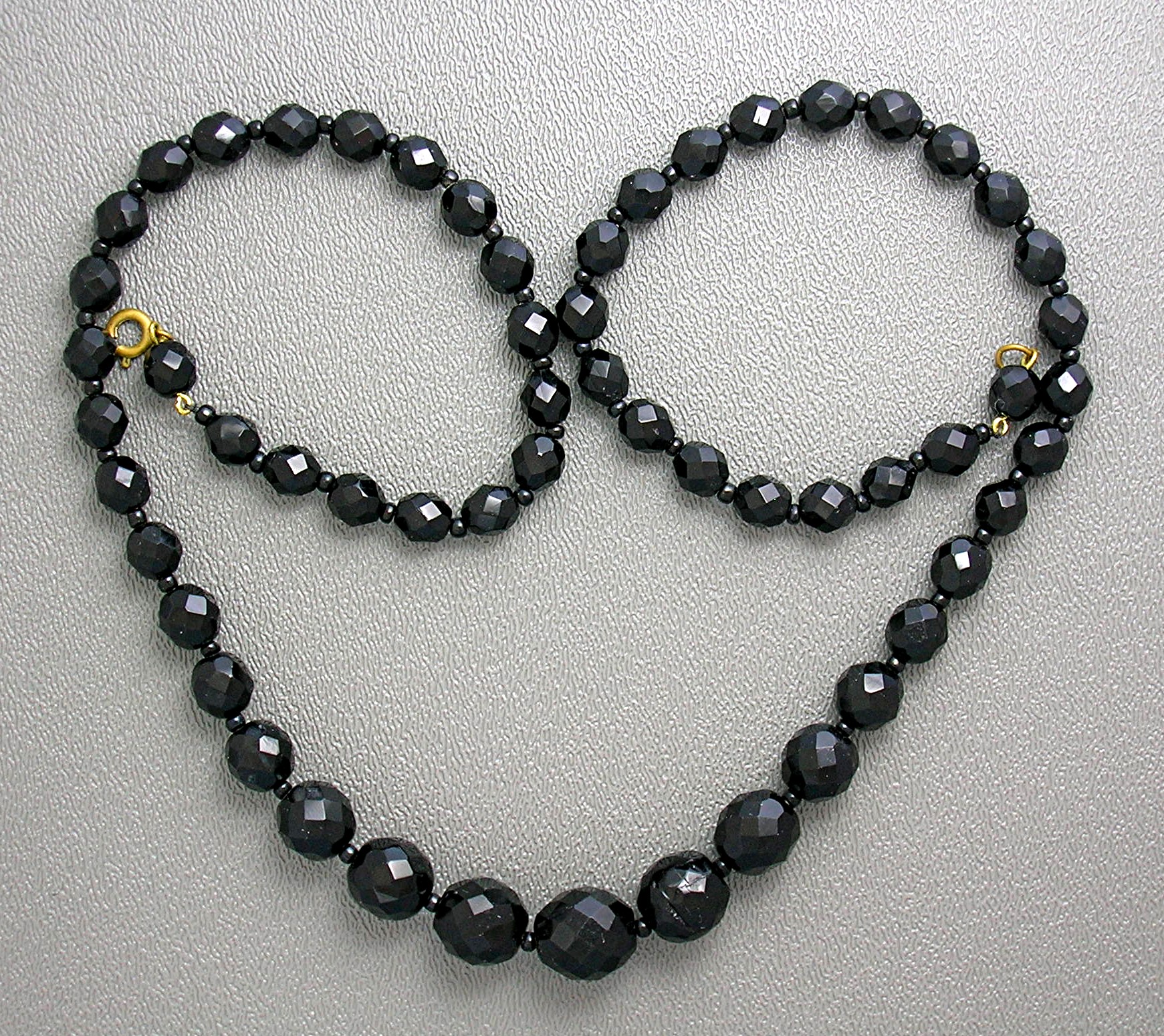 Black  Glass 24 Inch Graduated Necklace