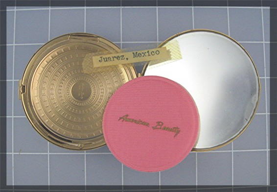 Compact Jaurez Mexico Flowers Souvenir