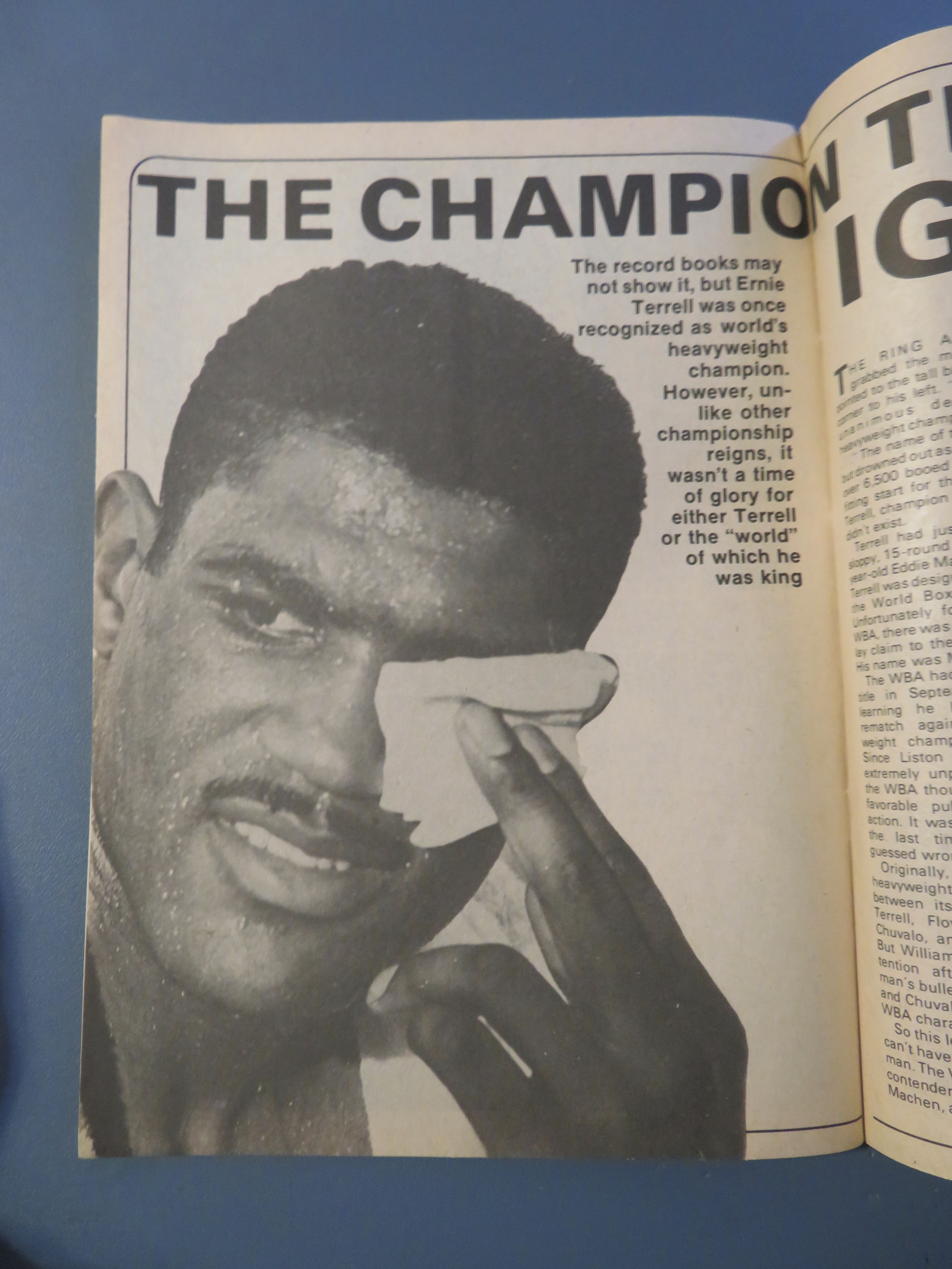 World Boxing Magazine November 1982 Sugar Ray Leonard