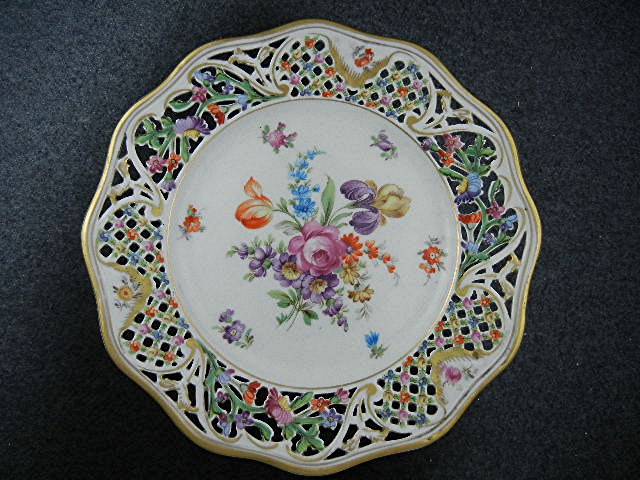 Dresden Chateau Porcelain Compote Schumann Bavaria