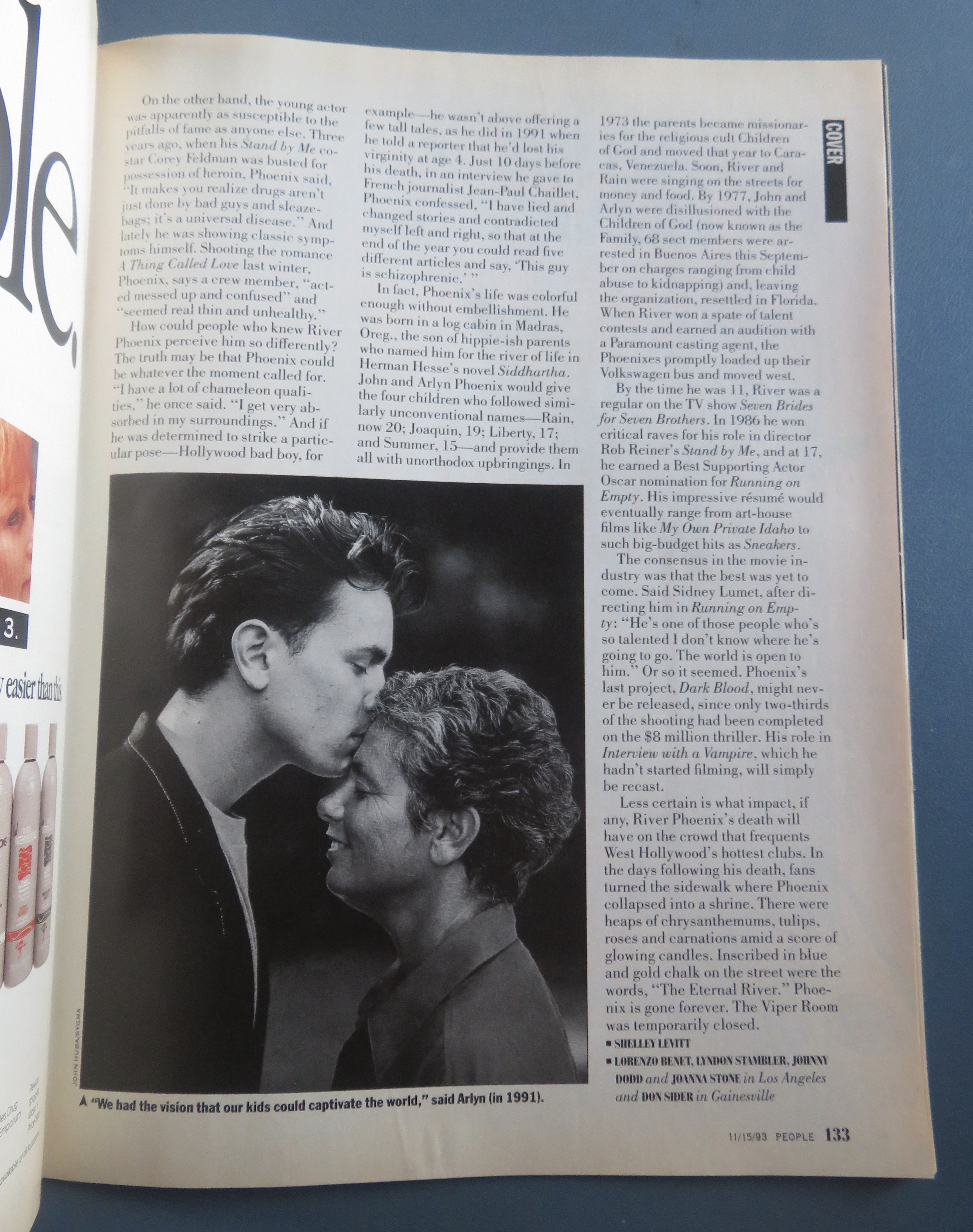 People Weekly Magazine November 15, 1993 River Phoenix