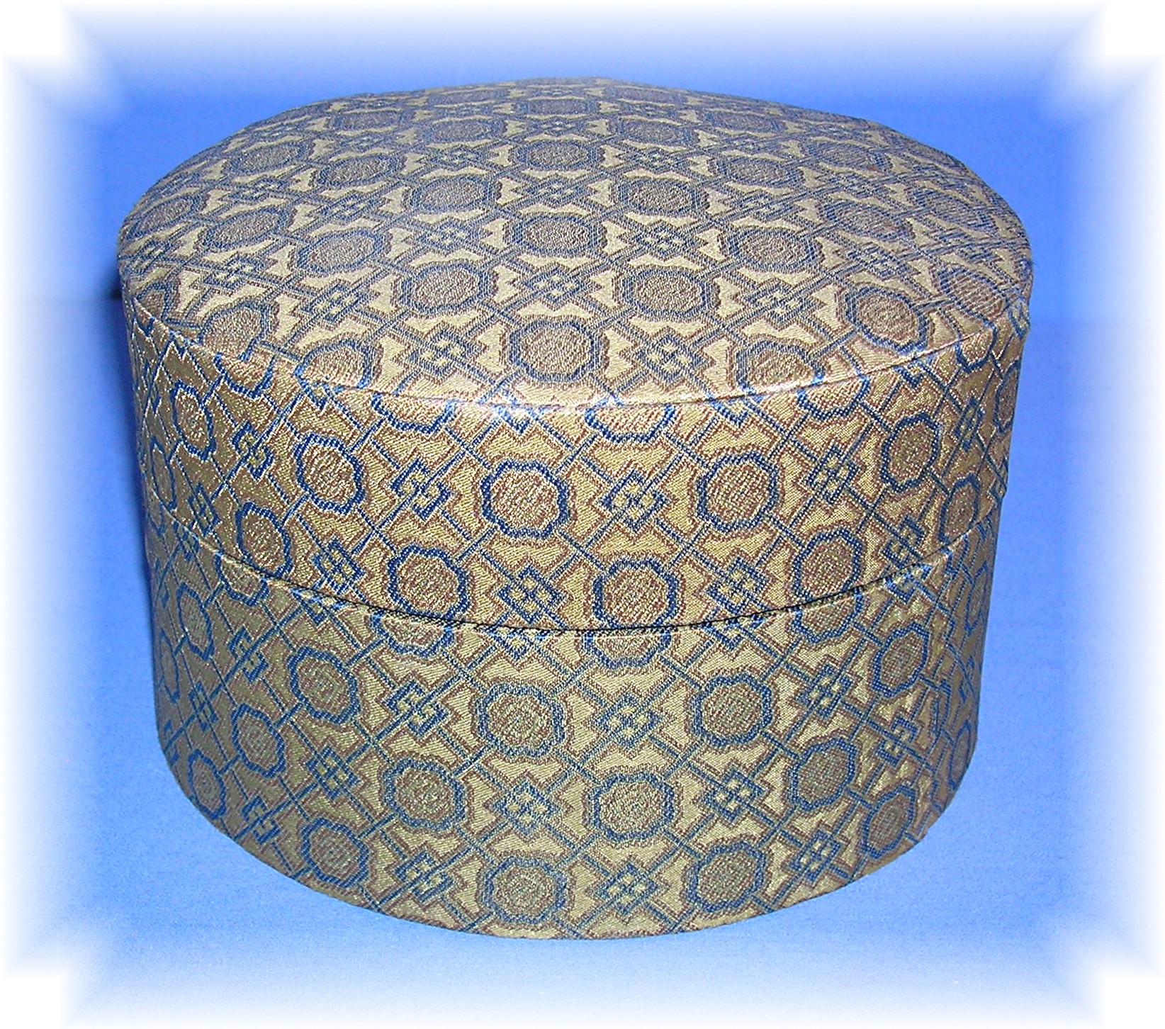 Oriental presentation - trinket box
