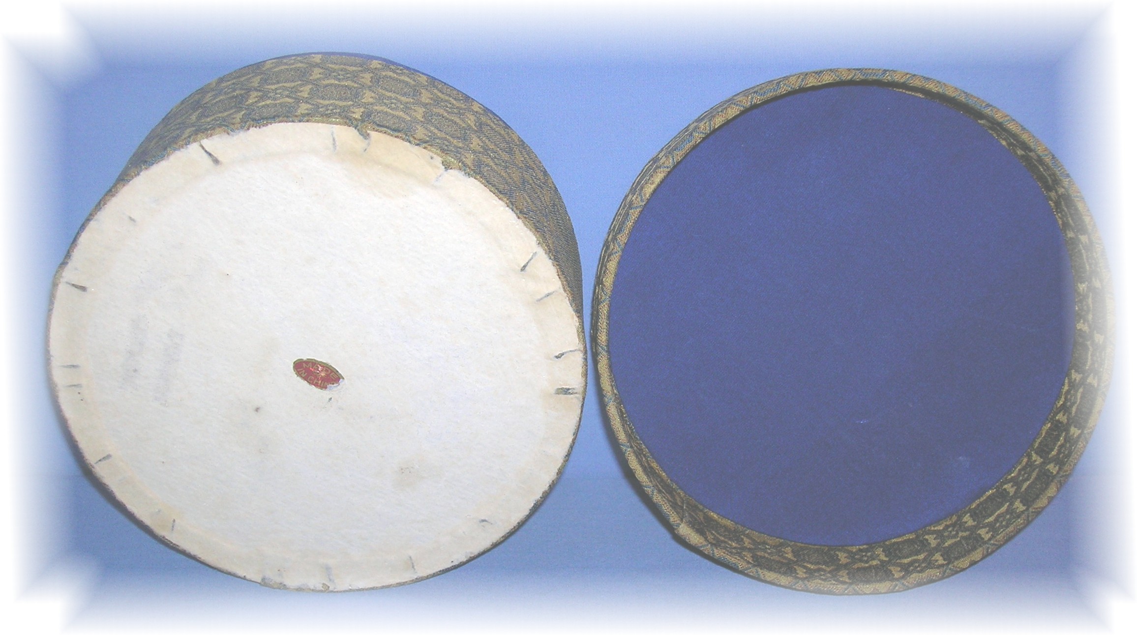 Oriental presentation - trinket box
