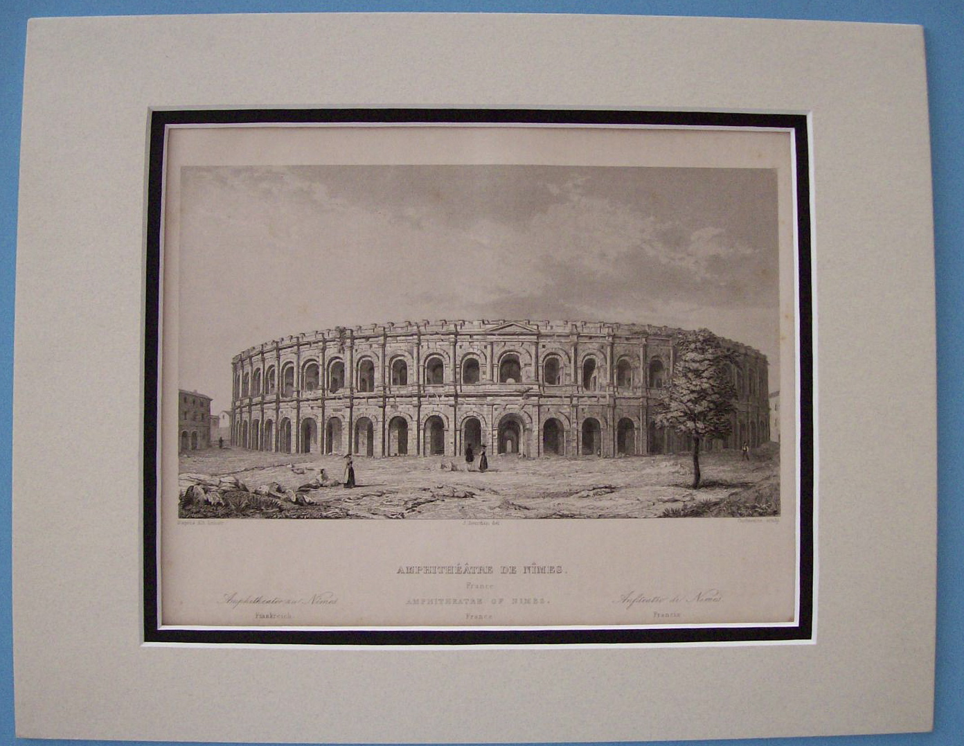 Amphitheatre De Nimes