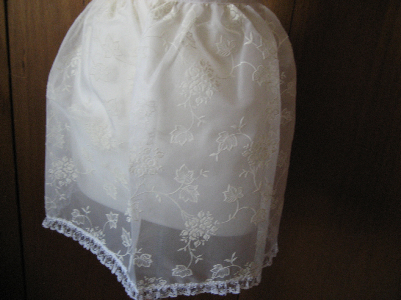 Curtain Apron