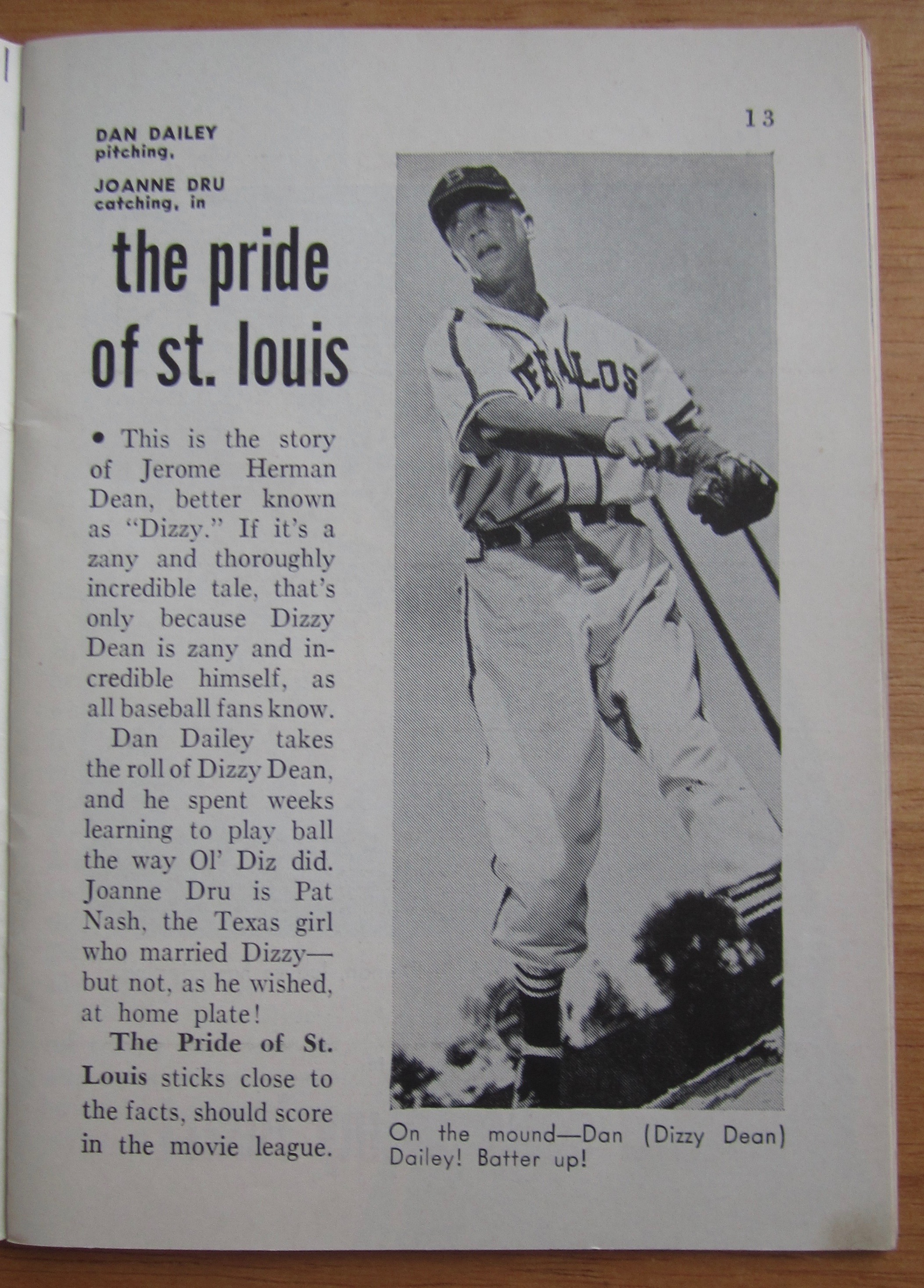 Prevue Magazine May 1952 Gene Kelly Dancing