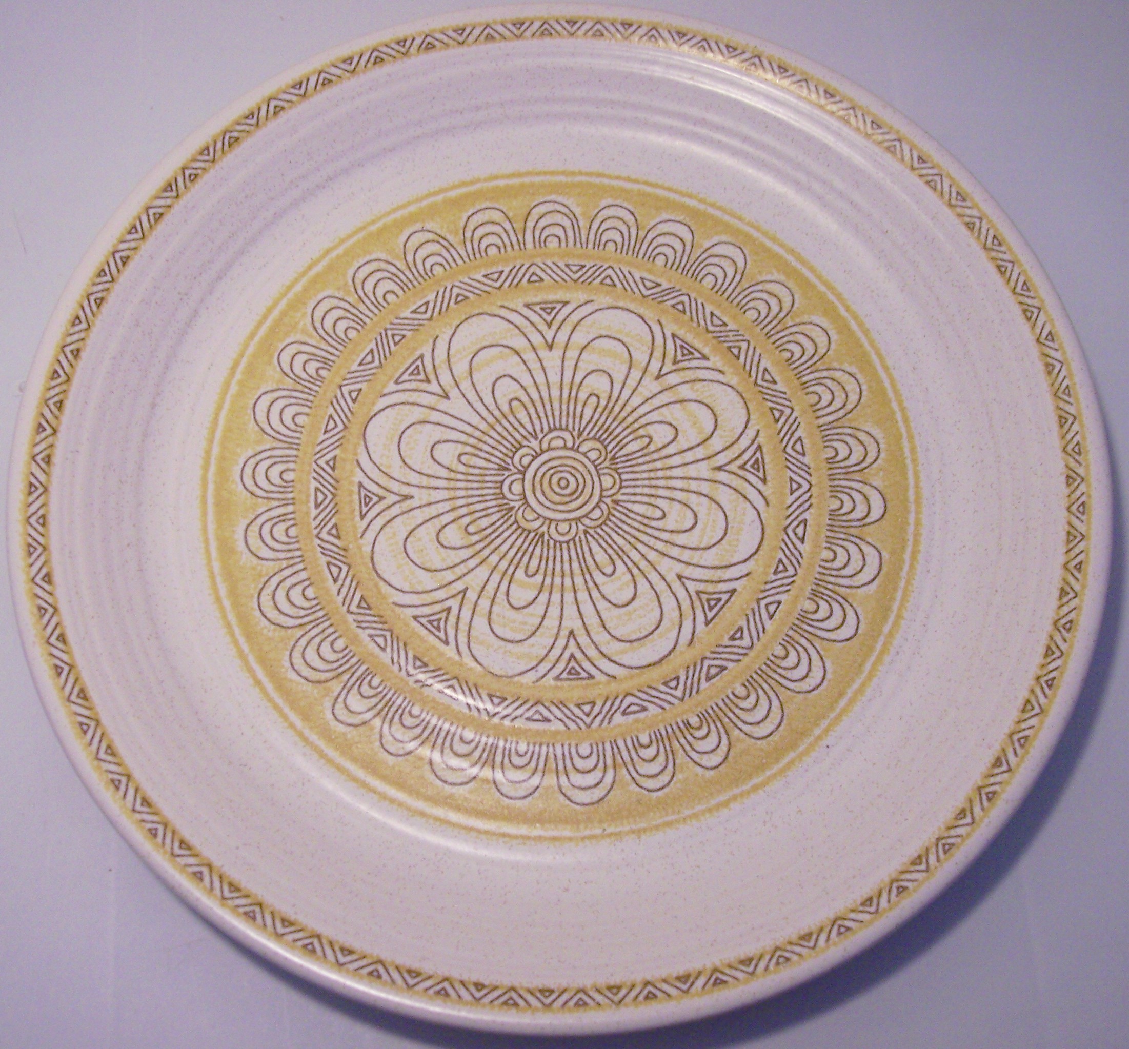 Franciscan Pottery Hacienda Gold Dinner Plate