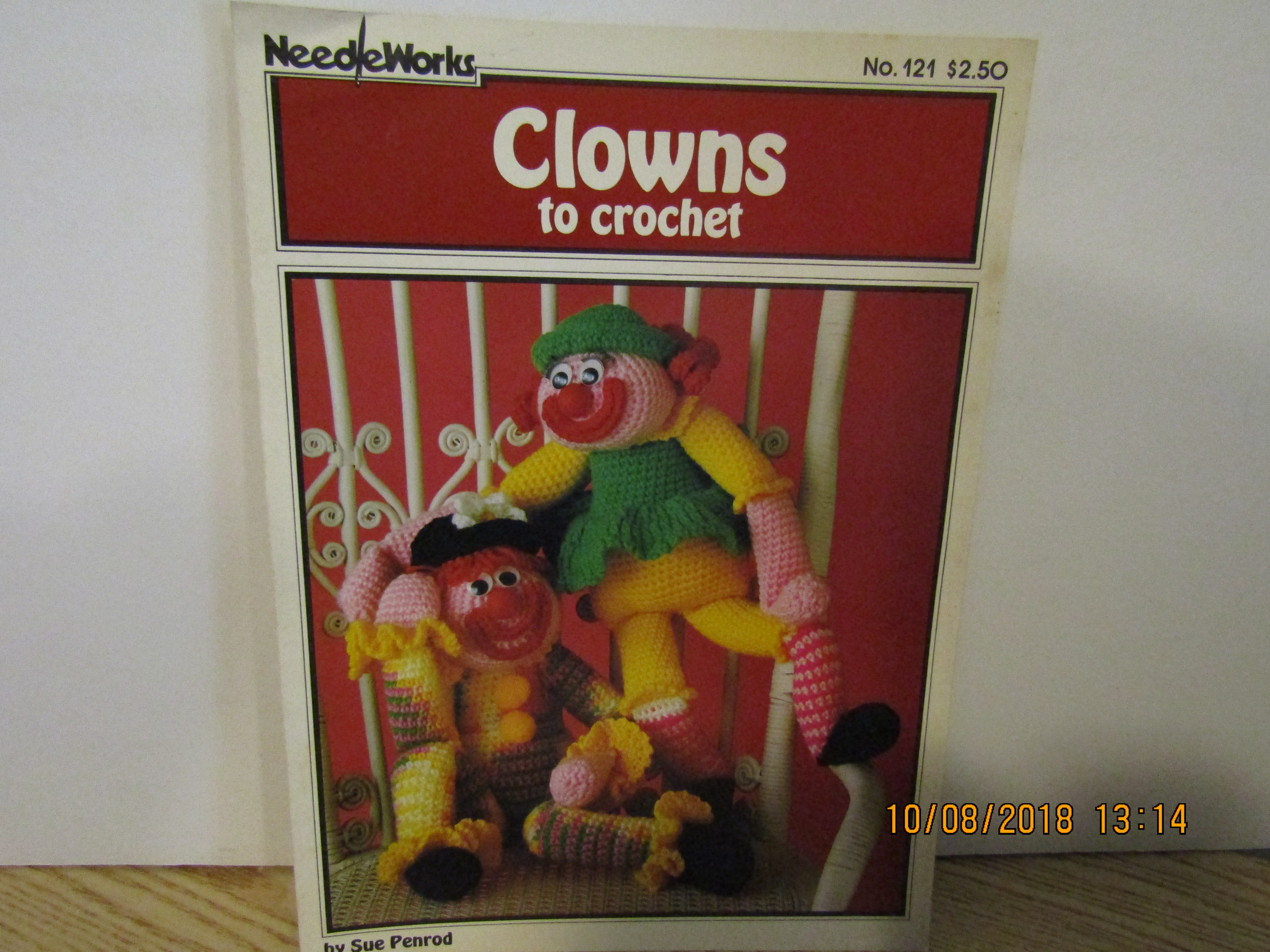 Needleworks Book Clowns To Crochet #121