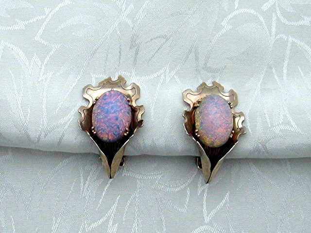 Earrings Jelly Opal Glass and goldtone Flower clips