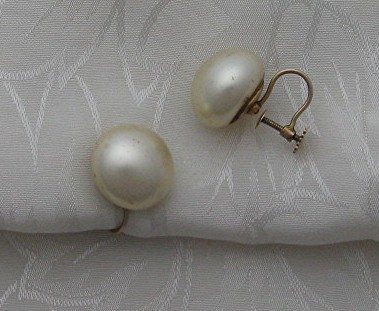 Earrings European 9K Gold Screwback  Pearl