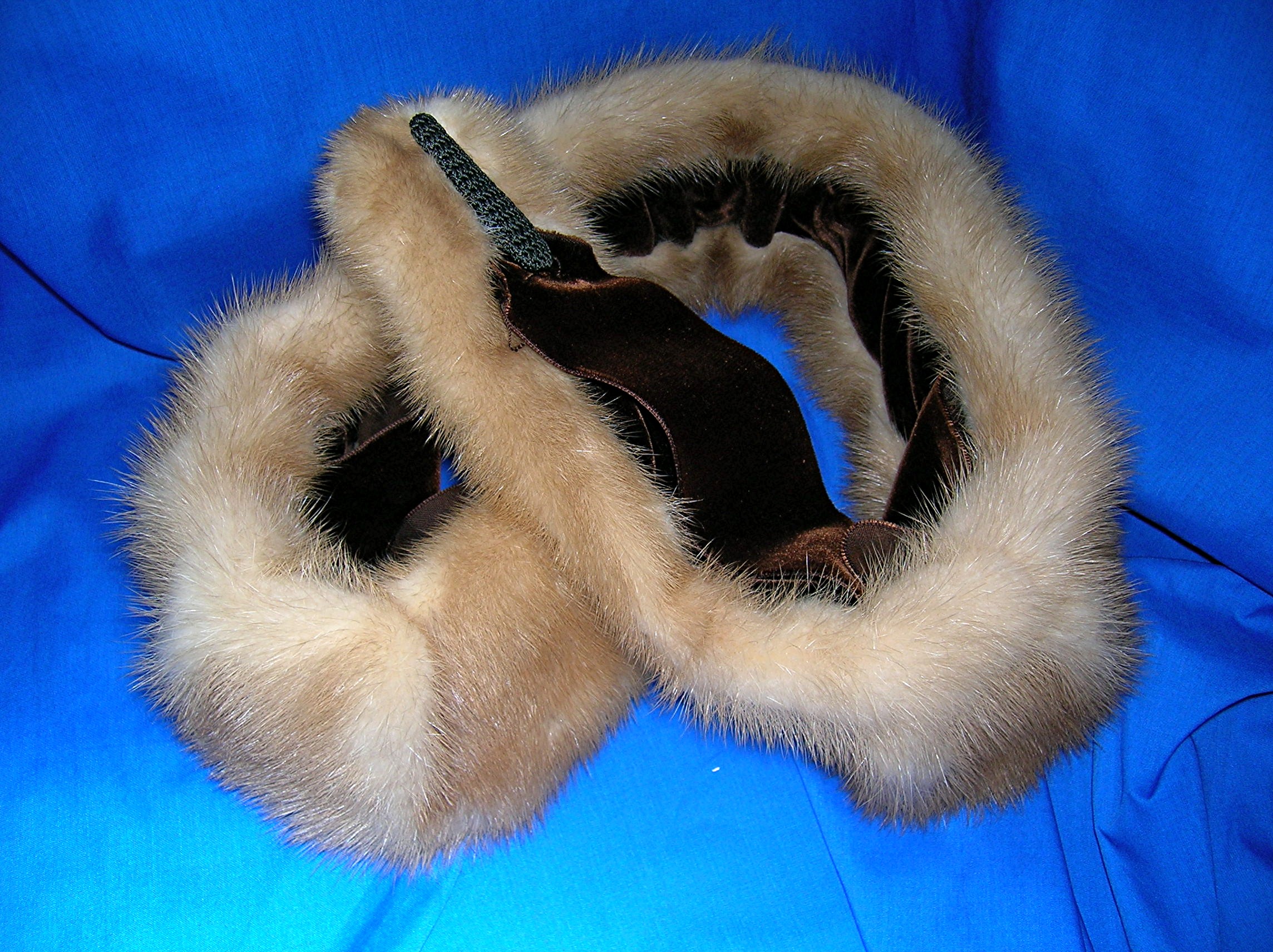 MINK Beige Vintage Collar Wrap Scarf