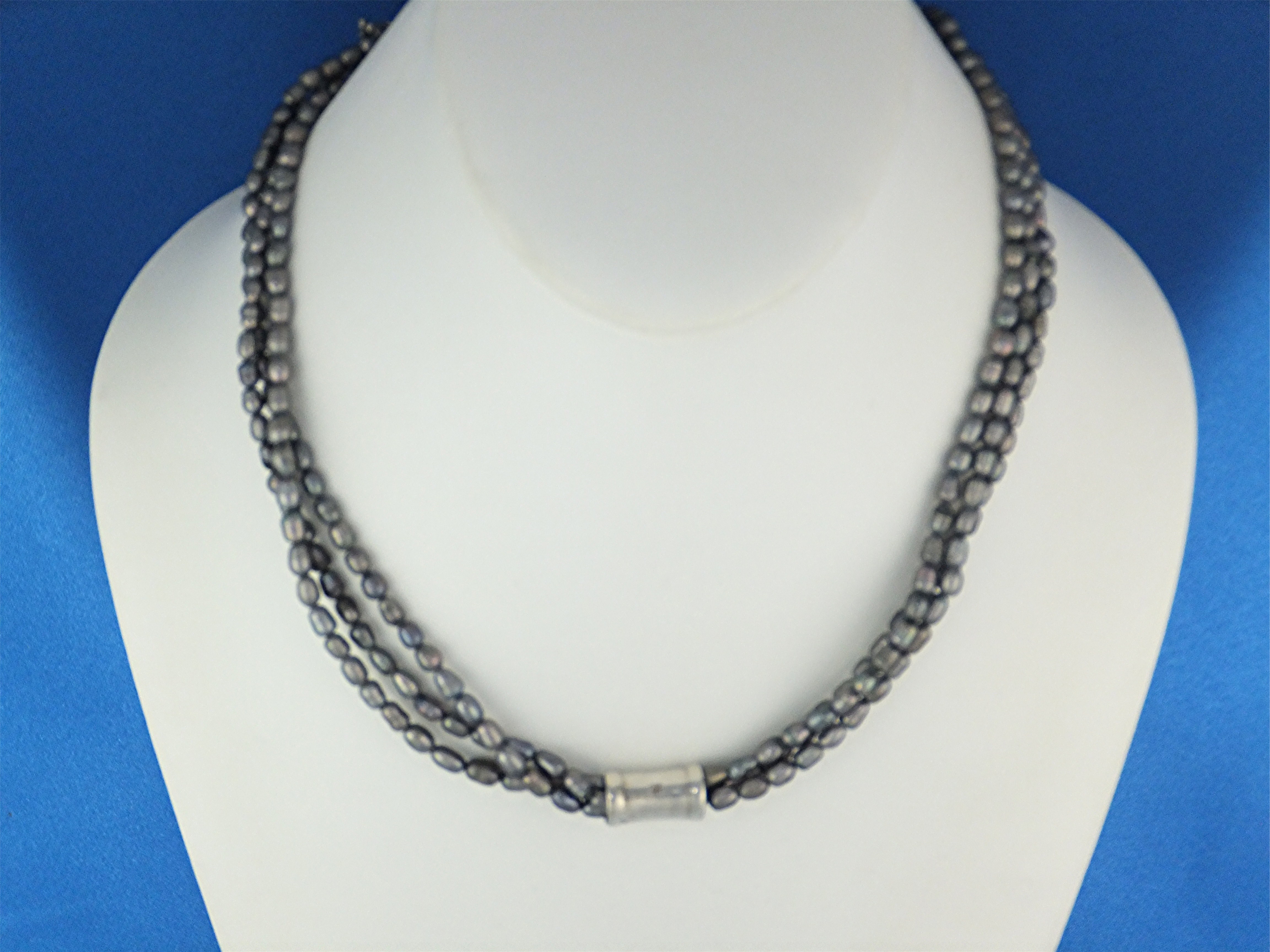 Necklace Steling Silver Grey Freshwater Pearls 3 Strand