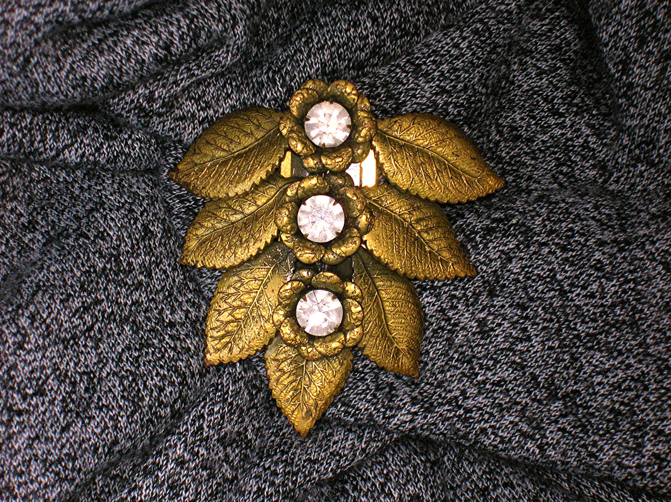 Dress Clip Gold Leaves and Crystal 50s