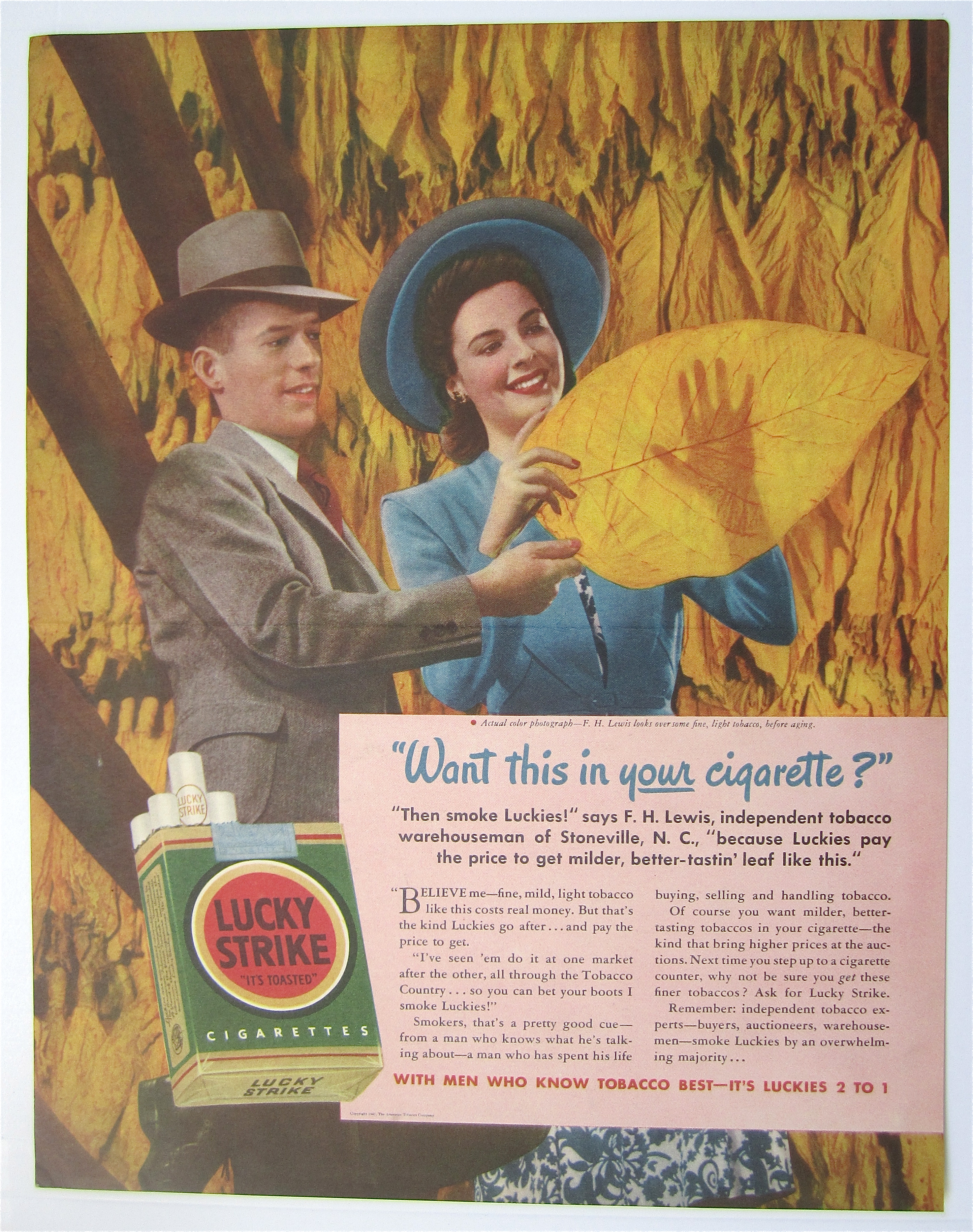 1941 Lucky Strike Cigarettes w/ Couple Looking At Leaf
