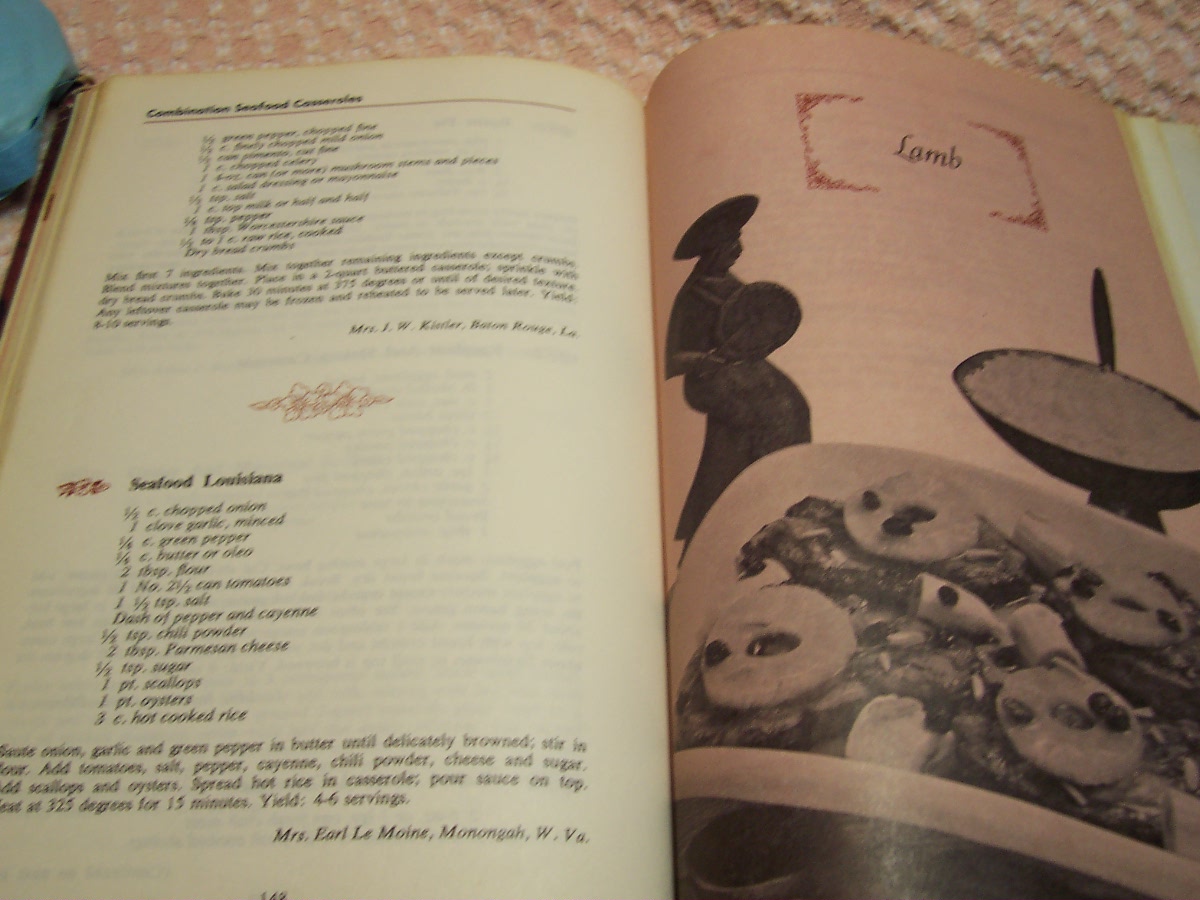 Favorite Recipes of American Casseroles 1968