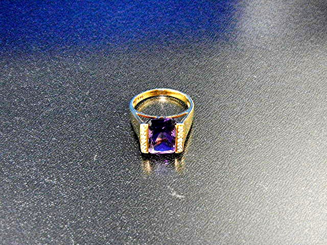 Ring 18K Gold 5 Ct Amethyst 36 Pts Diamonds