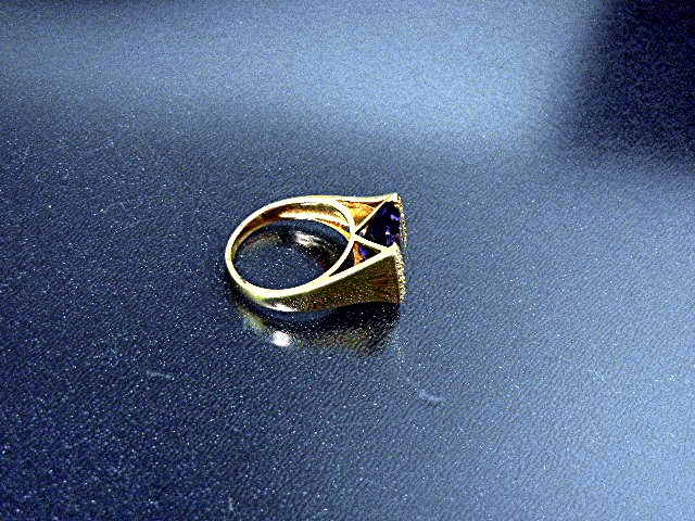Ring 18K Gold 5 Ct Amethyst 36 Pts Diamonds