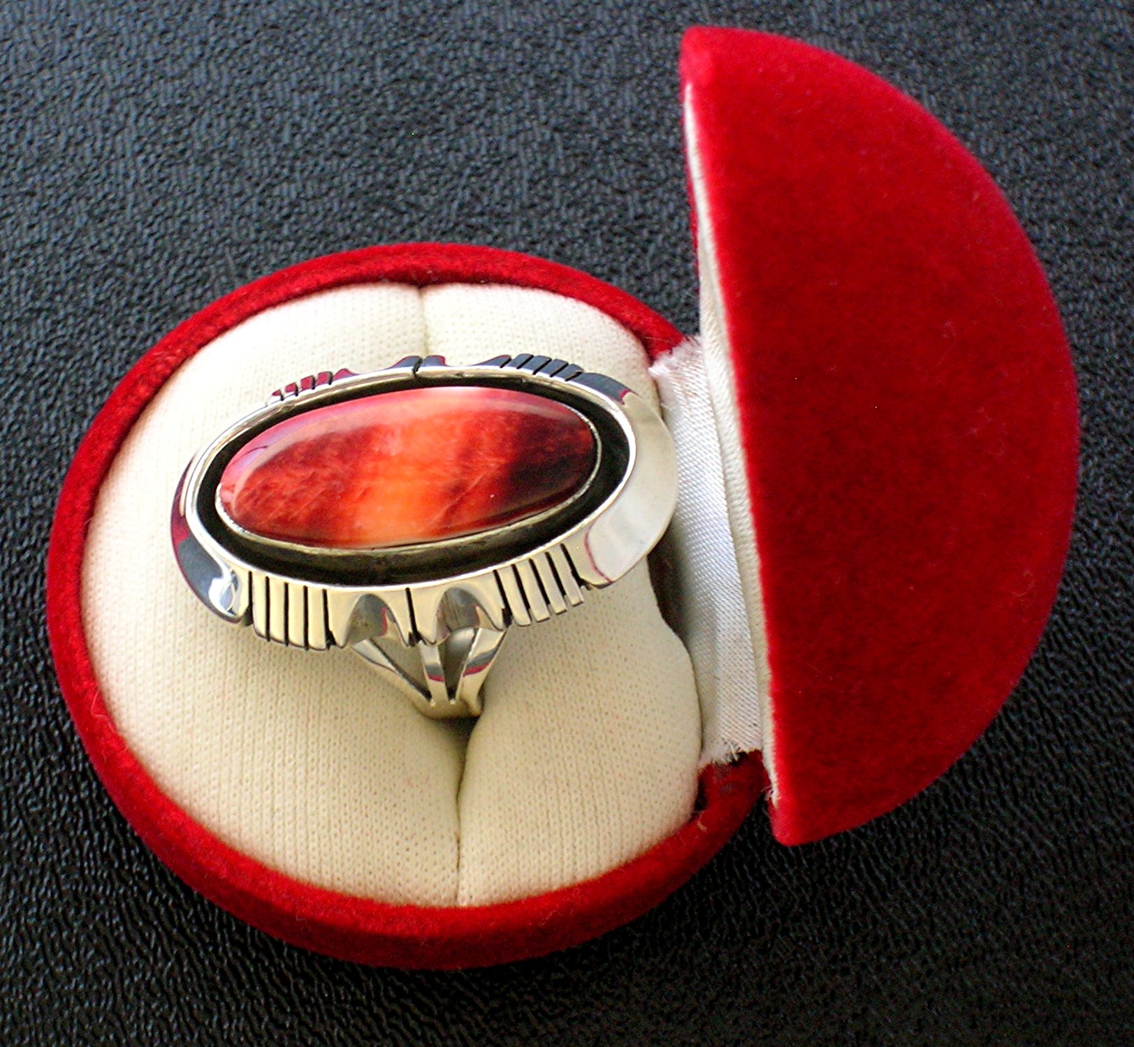 Navajo  Spiny Oyster Sterling Silver Ring Gerry Platero