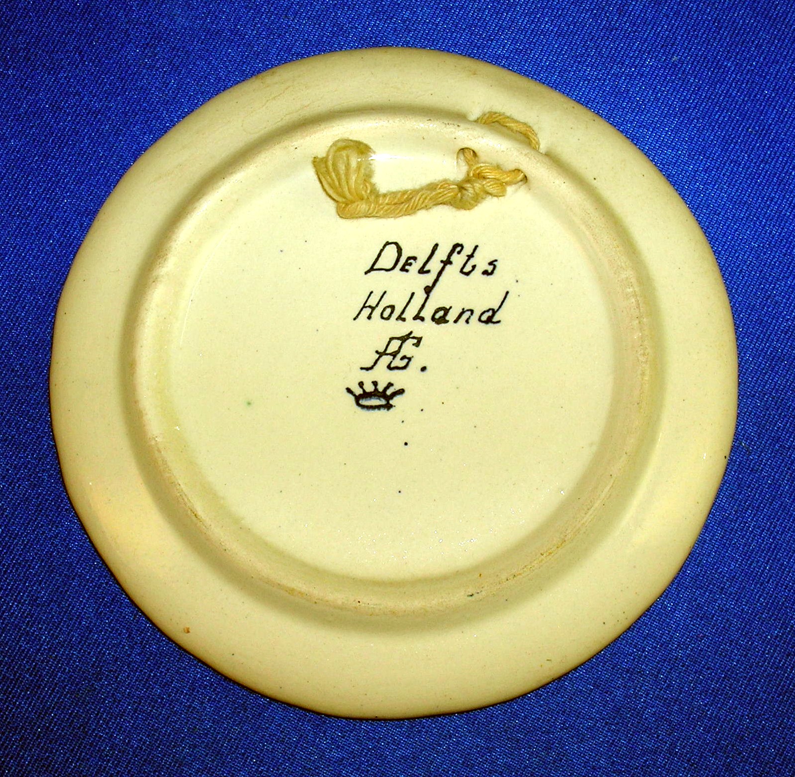 Collector's Plate Delft Blauw Made In Holland....