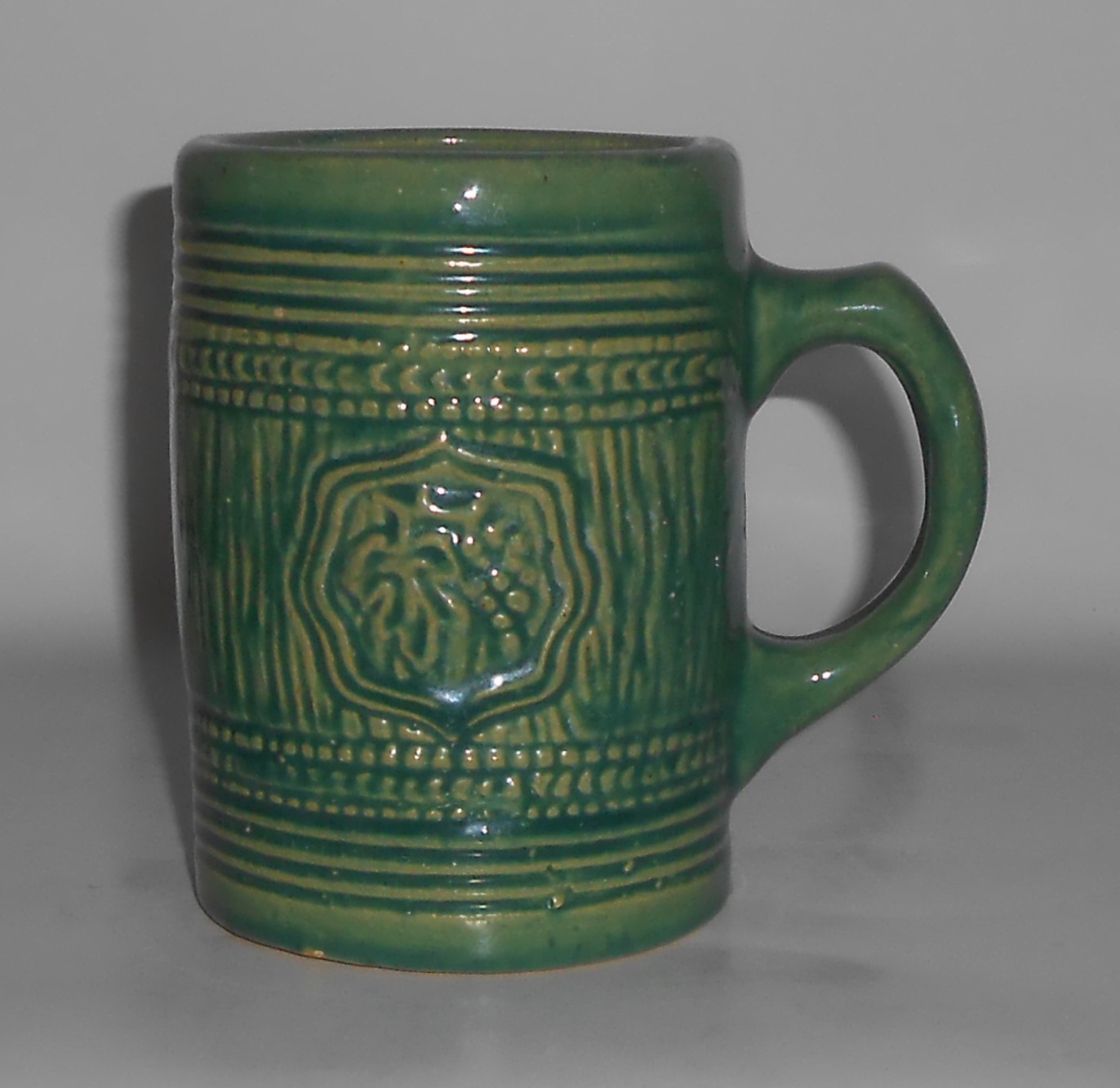 Early McCoy Art Pottery Green Grape Beer Mug