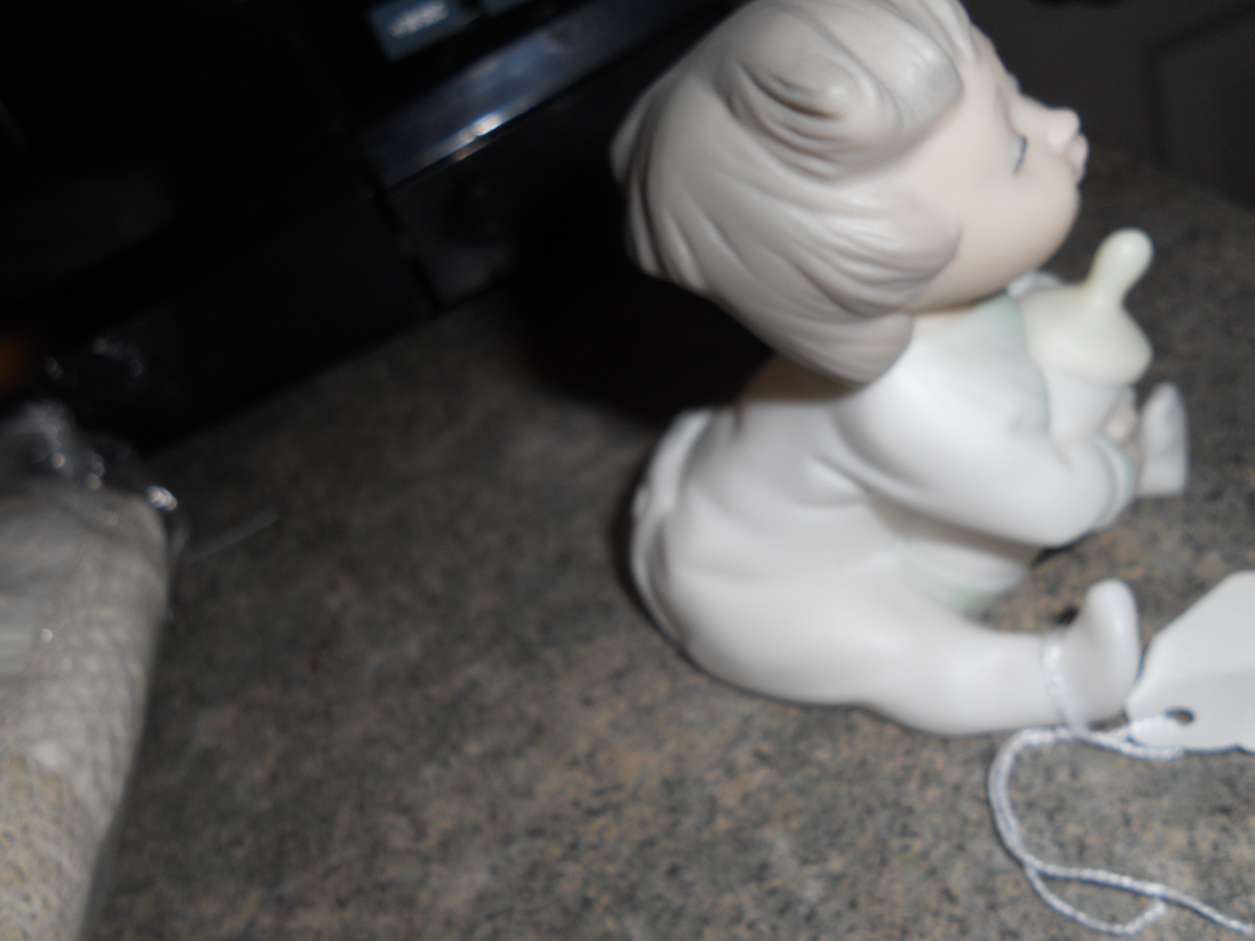 Lladro Baby Figurine with Bottle Diasa 1991