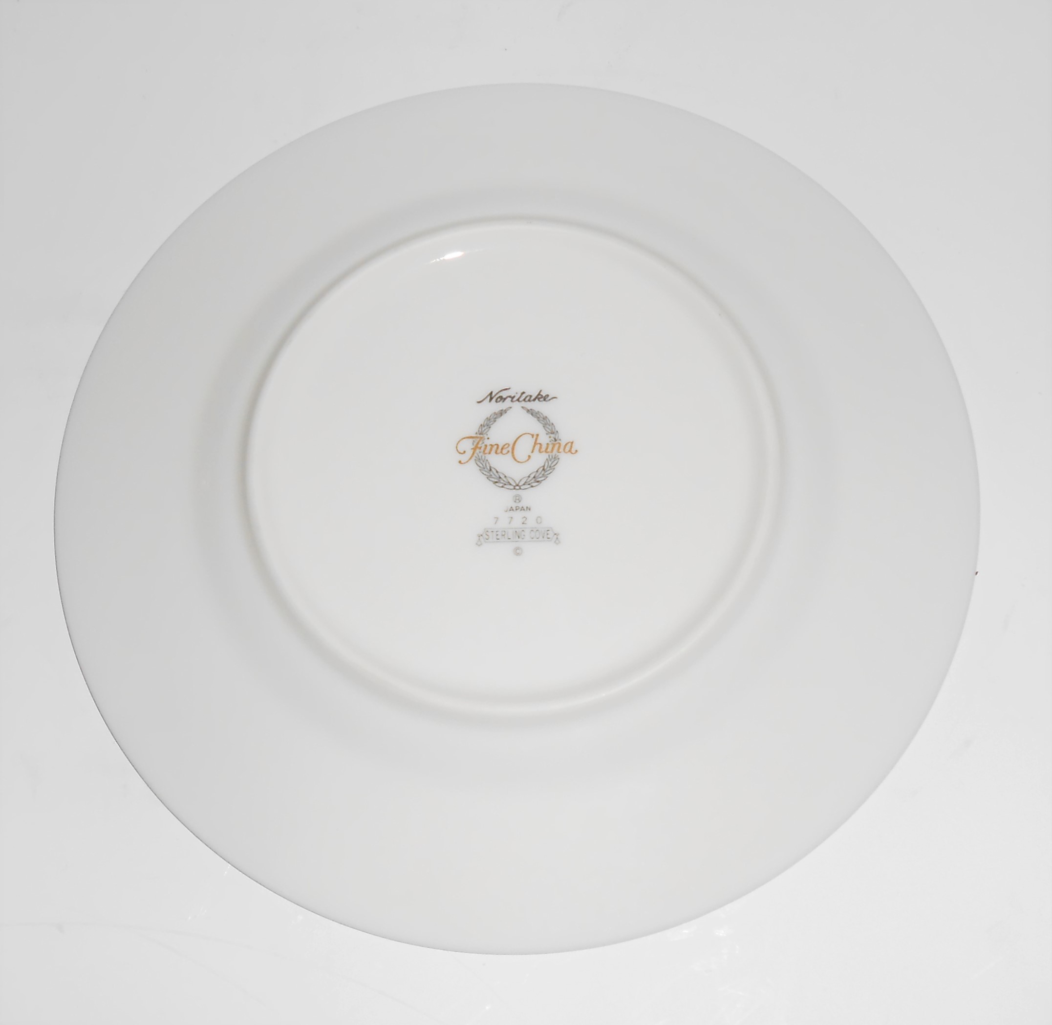 Noritake Porcelain Fine China Sterling Cove Bread Plate