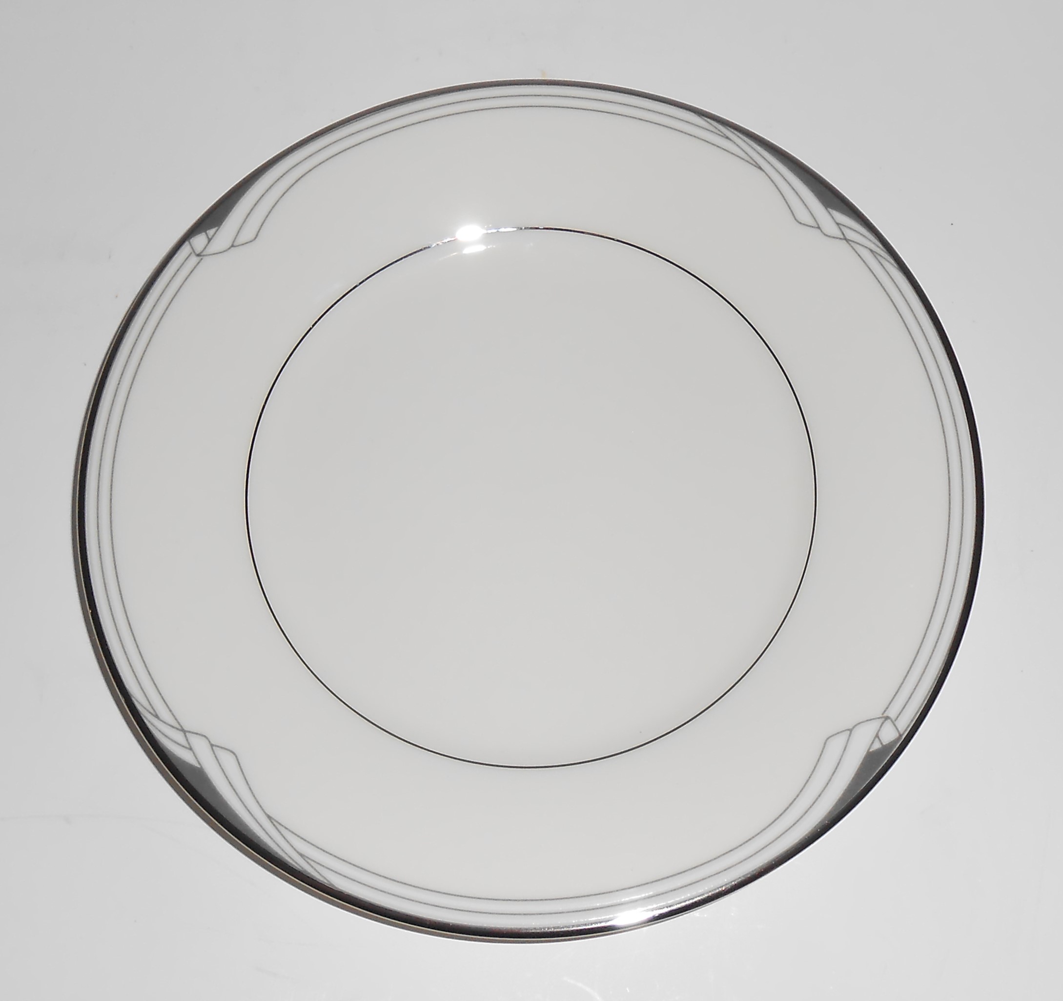 Noritake Porcelain Fine China Sterling Cove Bread Plate