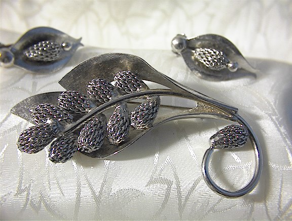 Silvertone HOBE Brooch and Earrings