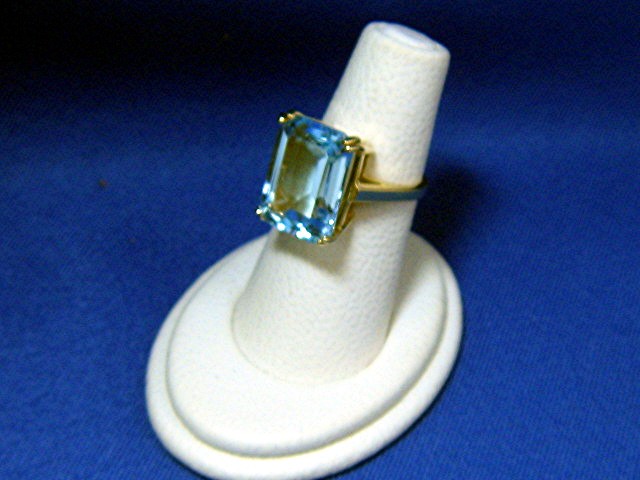 Ring 14K Gold Blue Topaz Ring