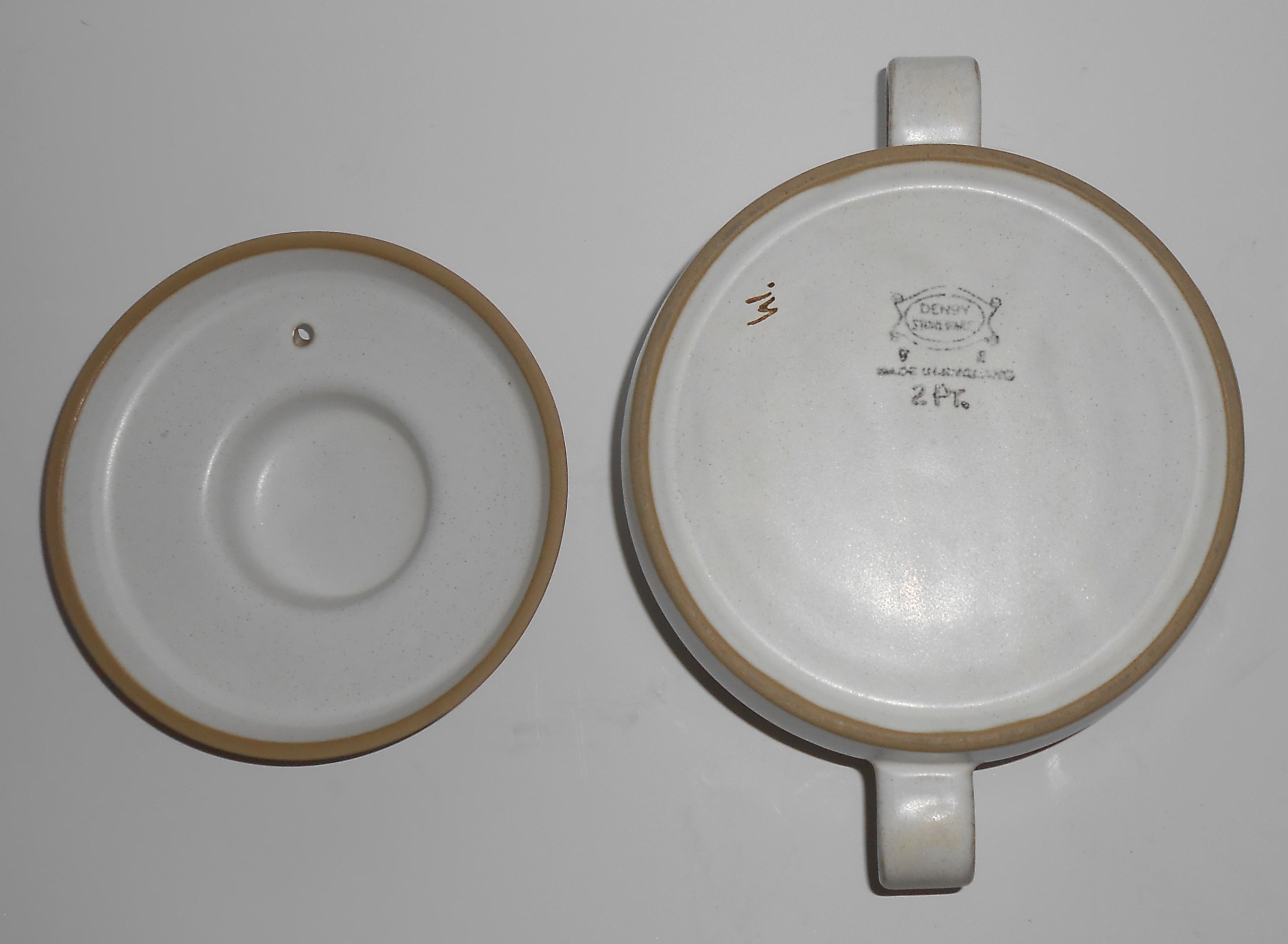 Denby Pottery Stoneware Troubadour 1-1/4 Quart Casserol