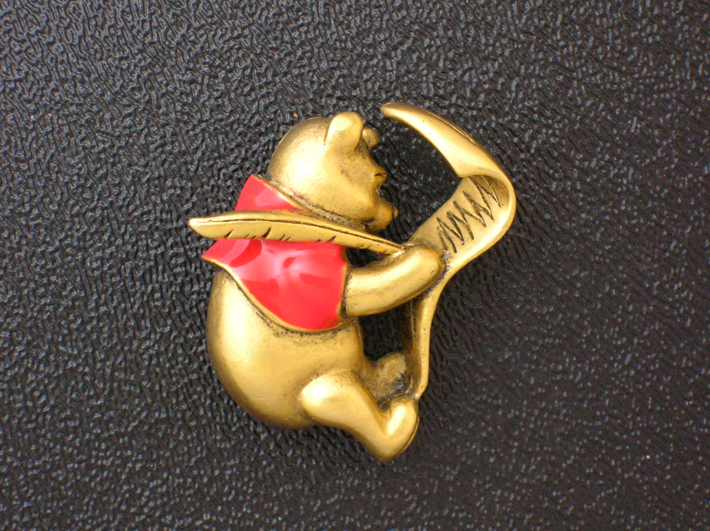 DISNEY Poo Bear Brooch