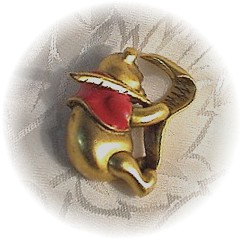 DISNEY Poo Bear Brooch