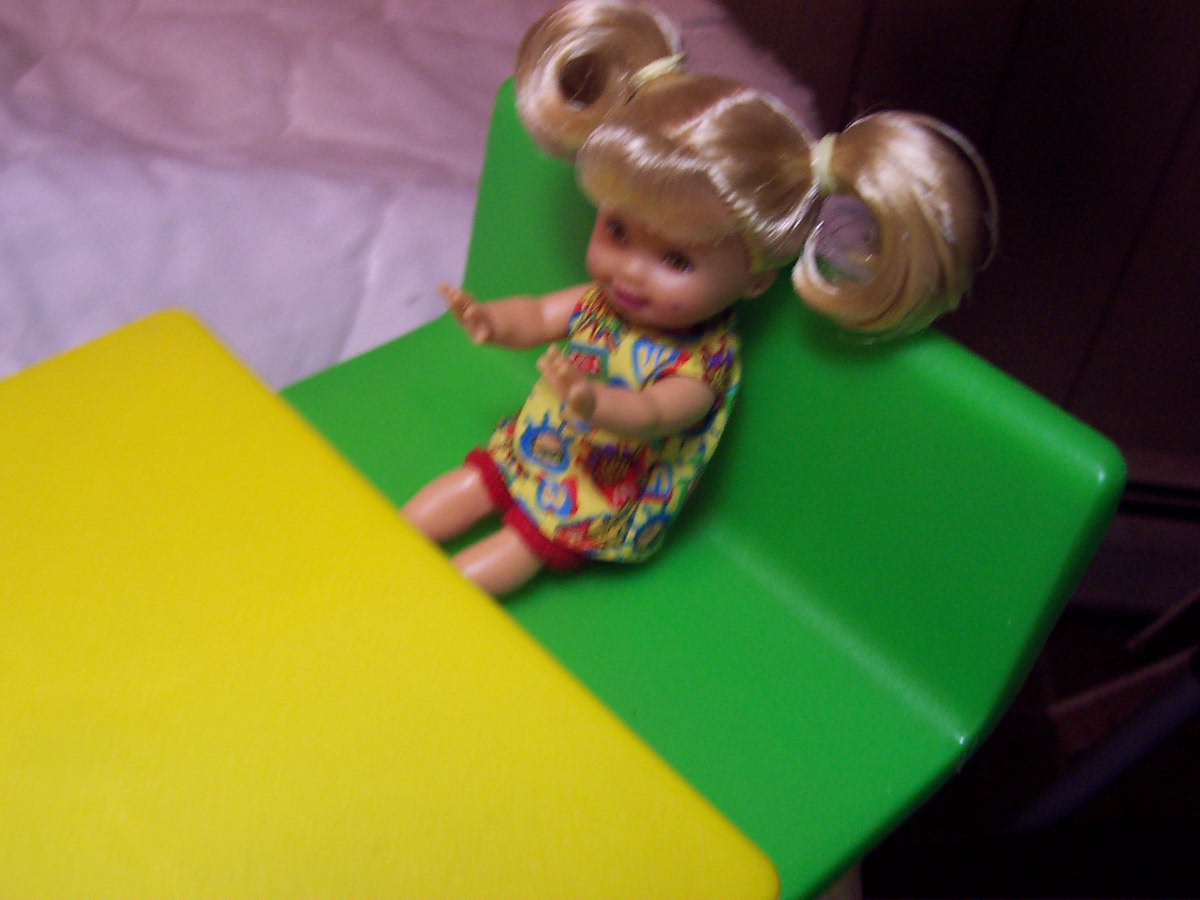 Barbie McDonalds Set w/ Access.1982