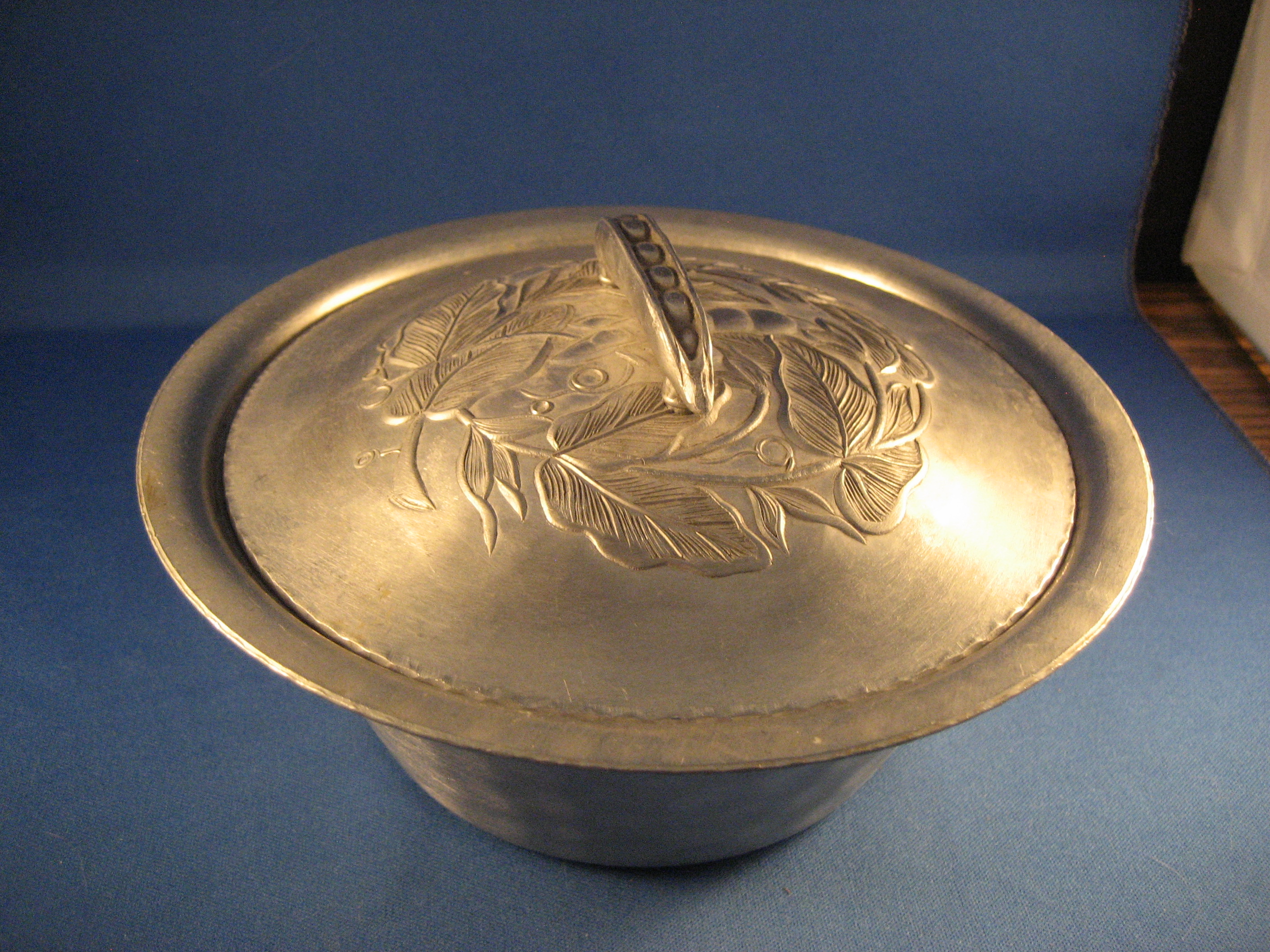 Lidded Aluminum Bowl with Pyrex Dish Inside