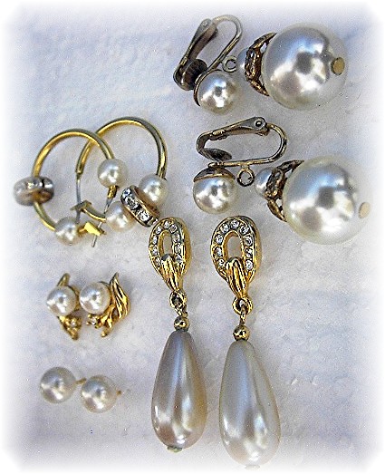 6 Pairs Of Costume Jewelry Earrings