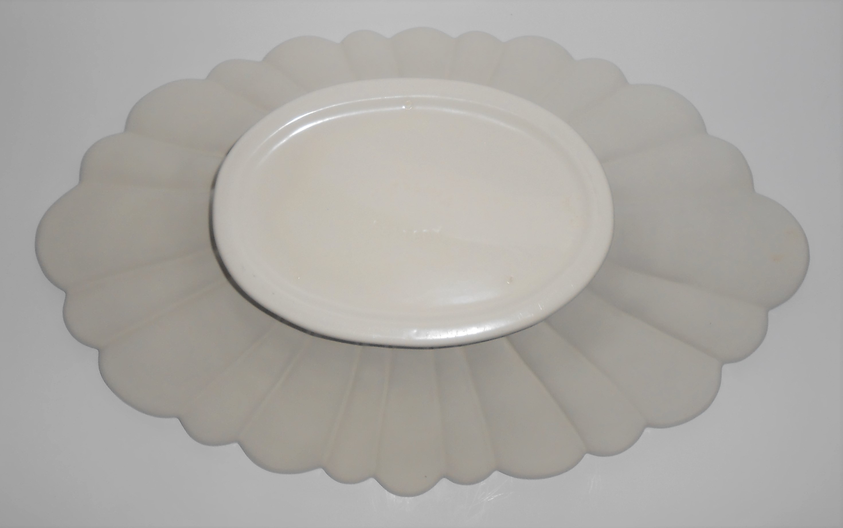 Franciscan Aurora Pottery #C-204 Ivory/Turquoise 18in