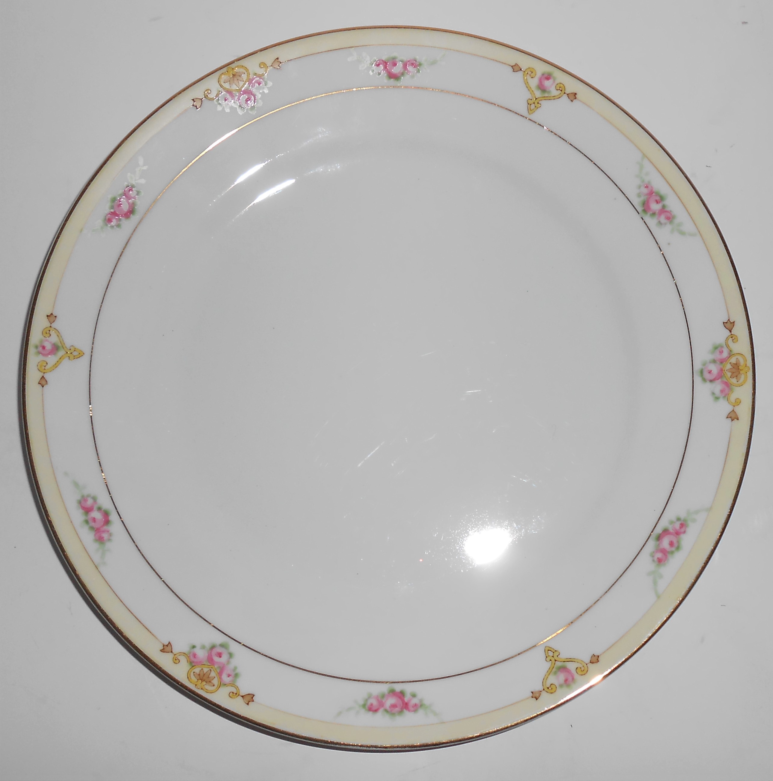 Noritake Nippon Porcelain China Floral/Gold Dinner Pl