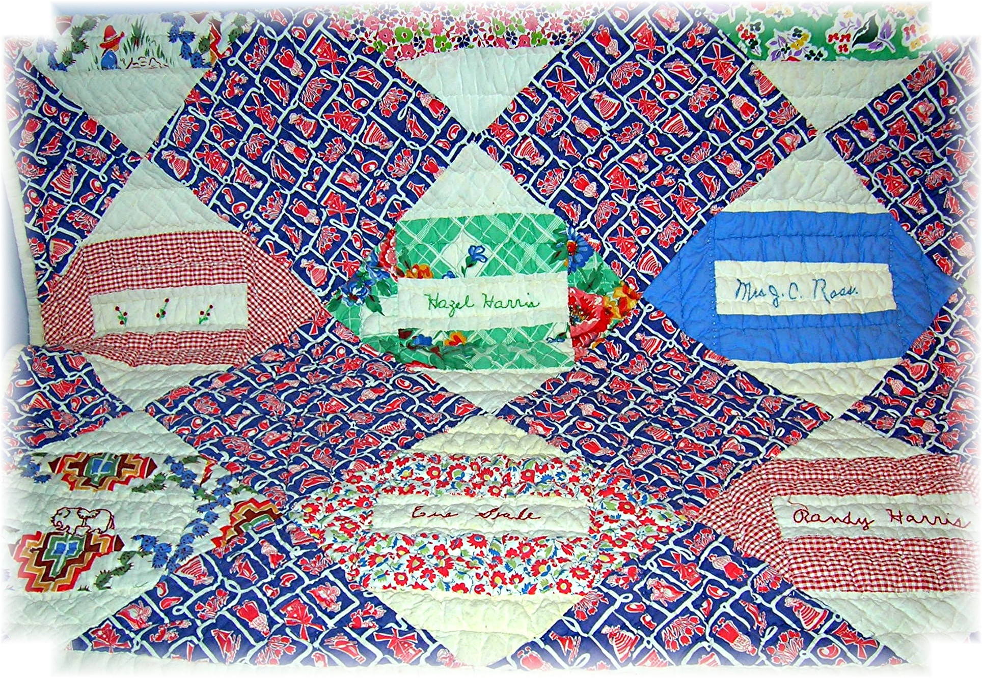 1930s Hand Quilted 'Names' Quilt 59x70