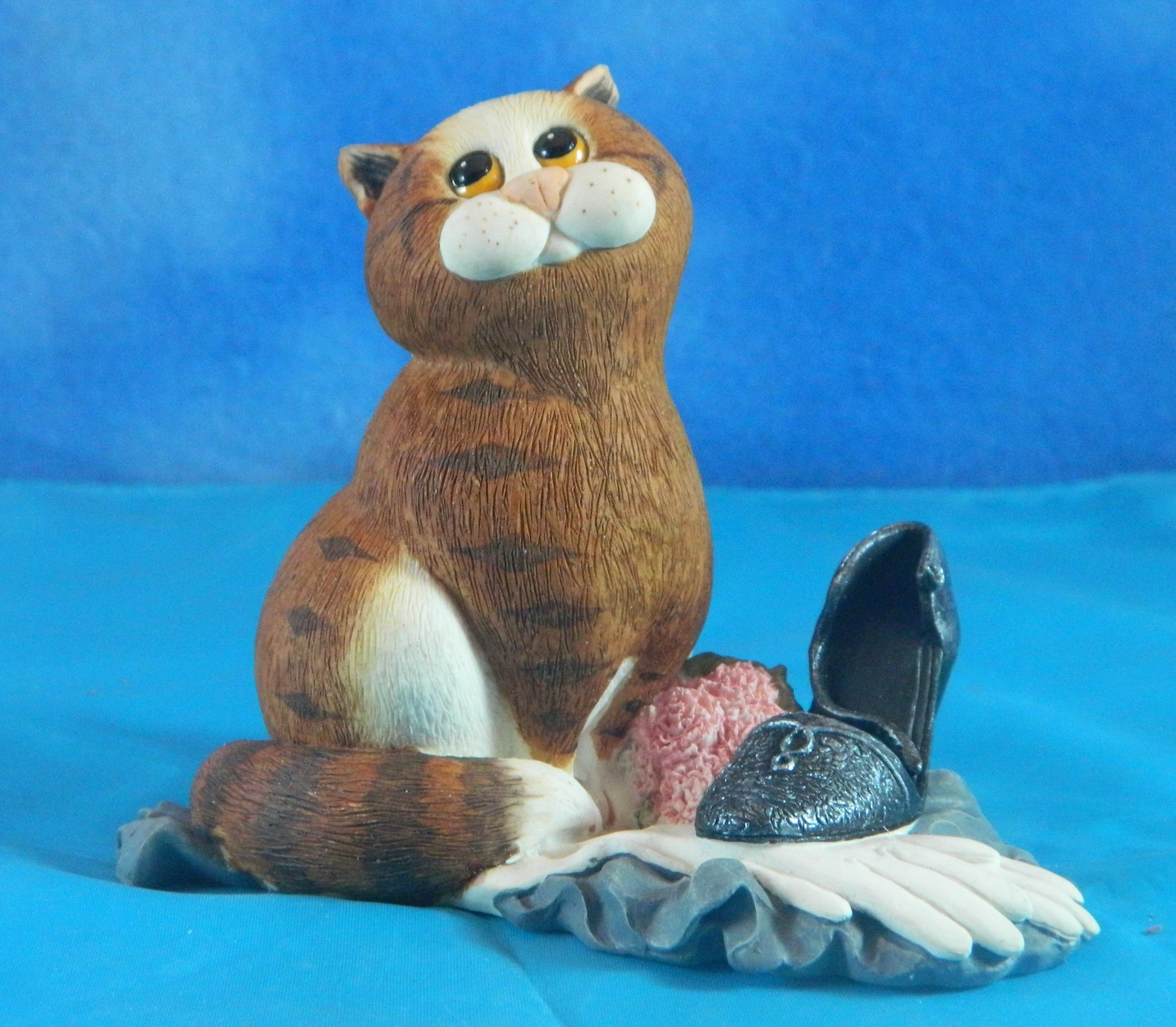 Border Fine Arts Shall We Dance Cat w/Scarf & Shoe