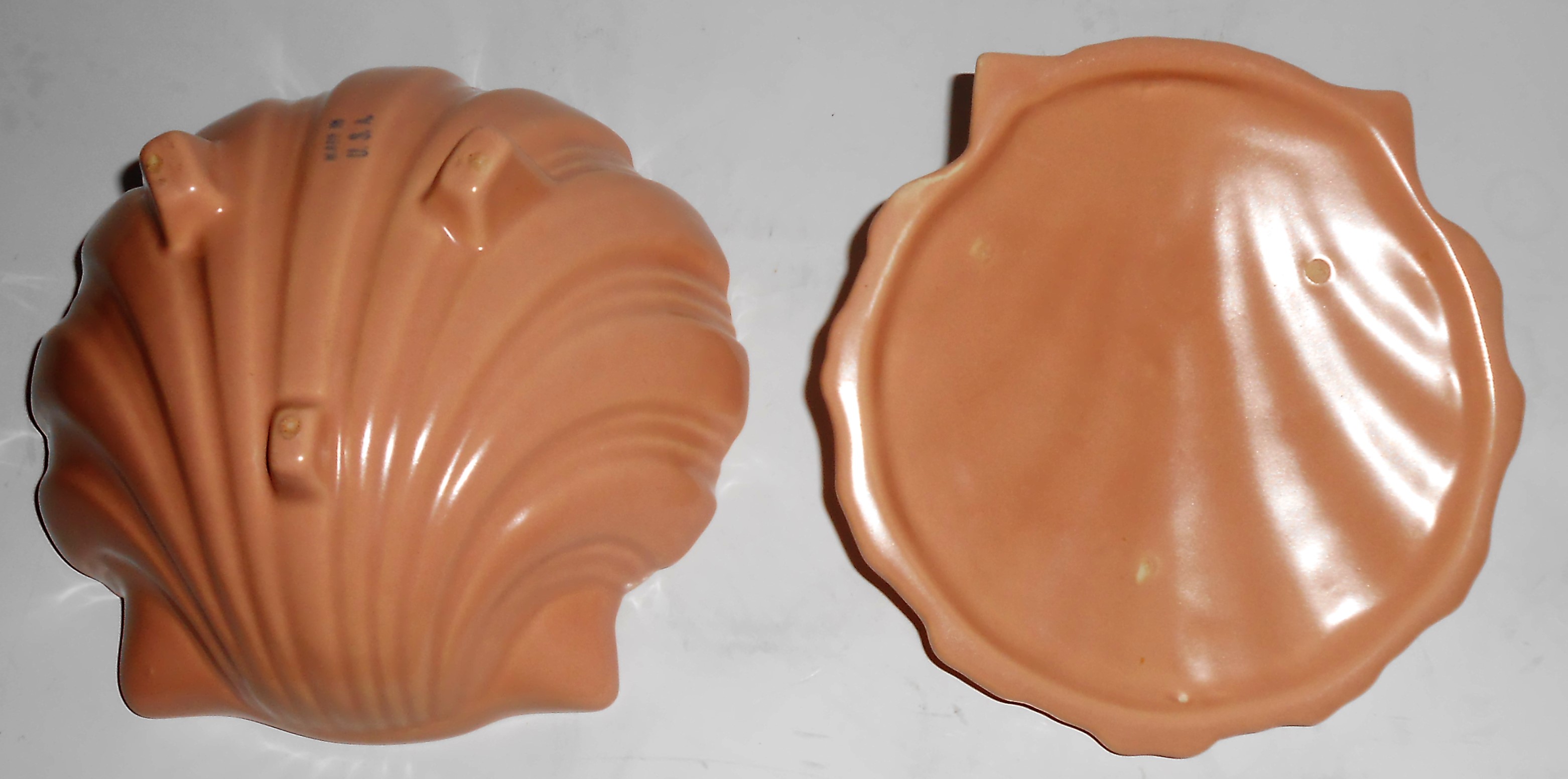 Catalina Pottery Rancho Ware Coral Chowder Bowl
