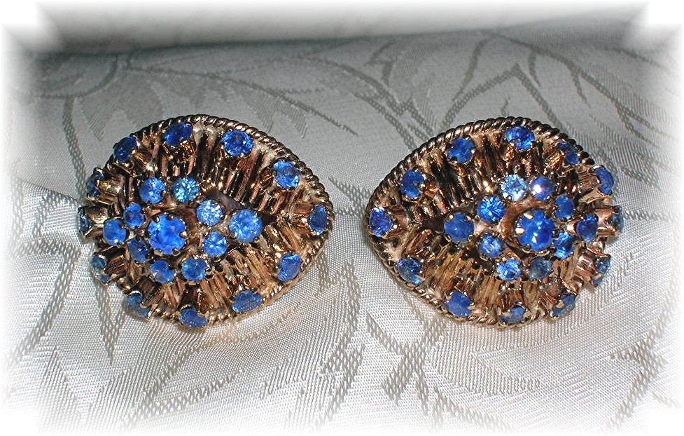 Earrings 14K Gold  4ct  Each Sapphire Clip Antique