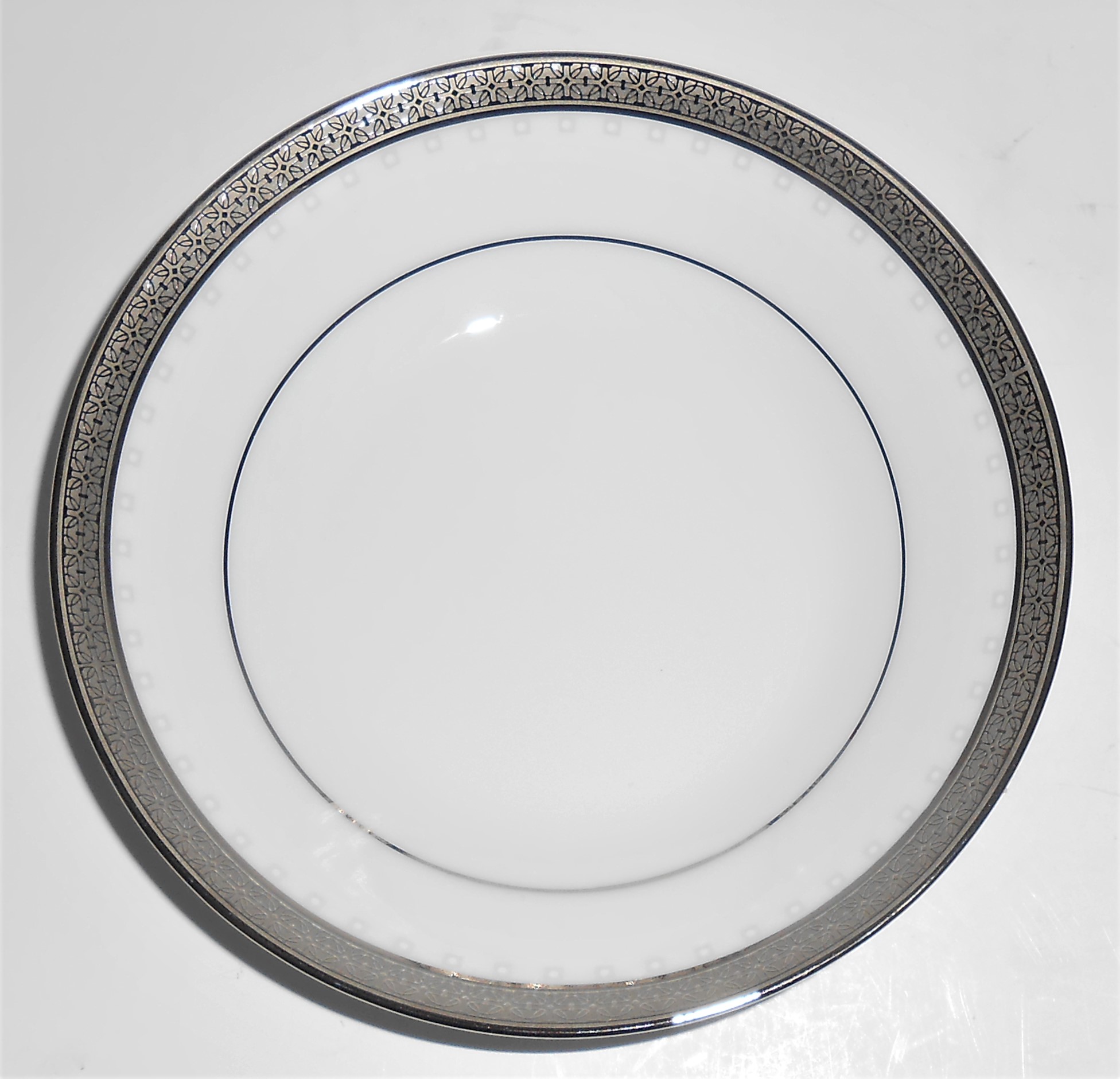 Noritake Porcelain China #4338 Metropolitan Platinum Fr