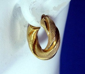 Earrings 14K Gold Twist Pierced Hoop  Italy Designer