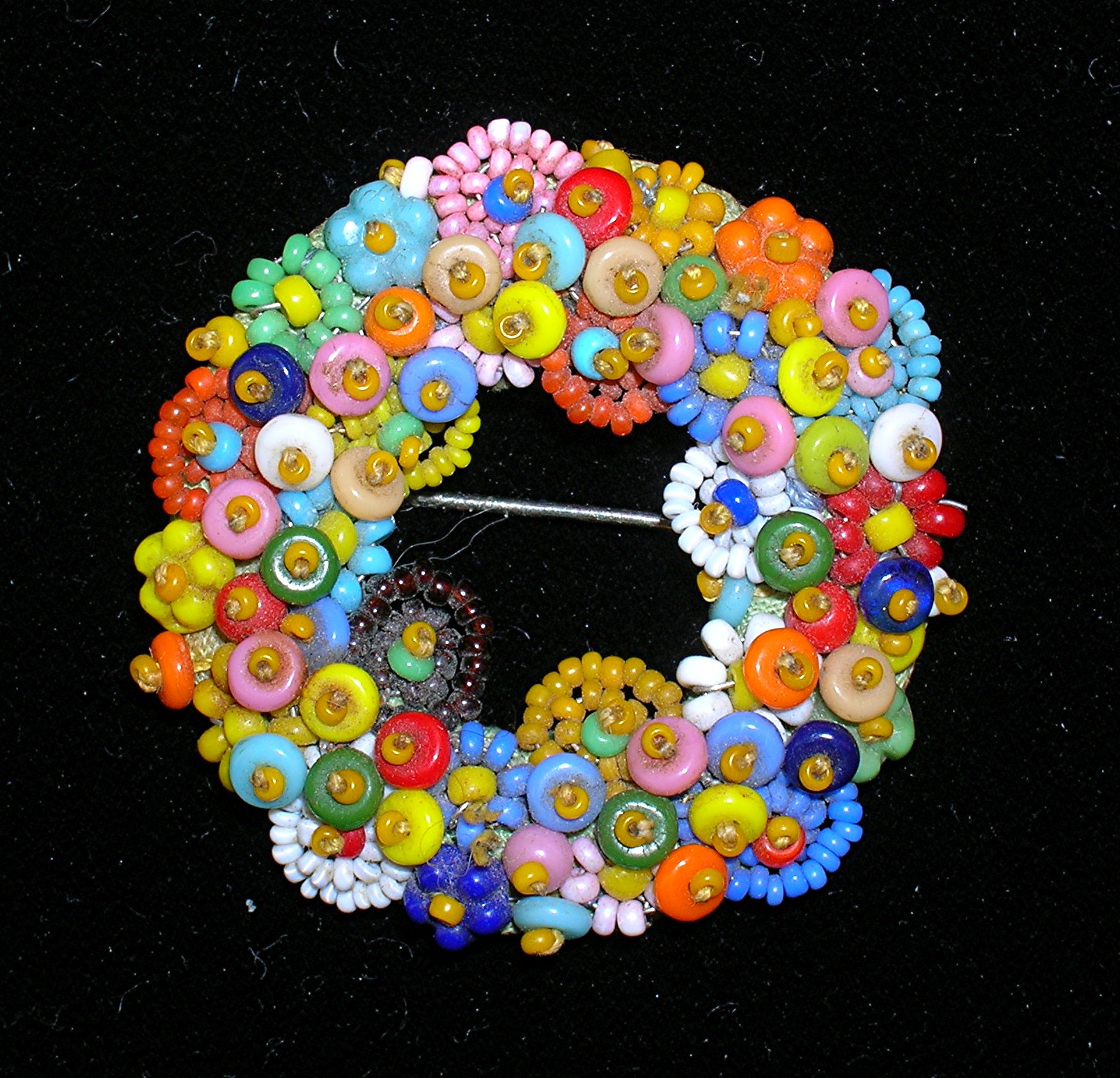 Fine Glass Victorian Flower Brooch