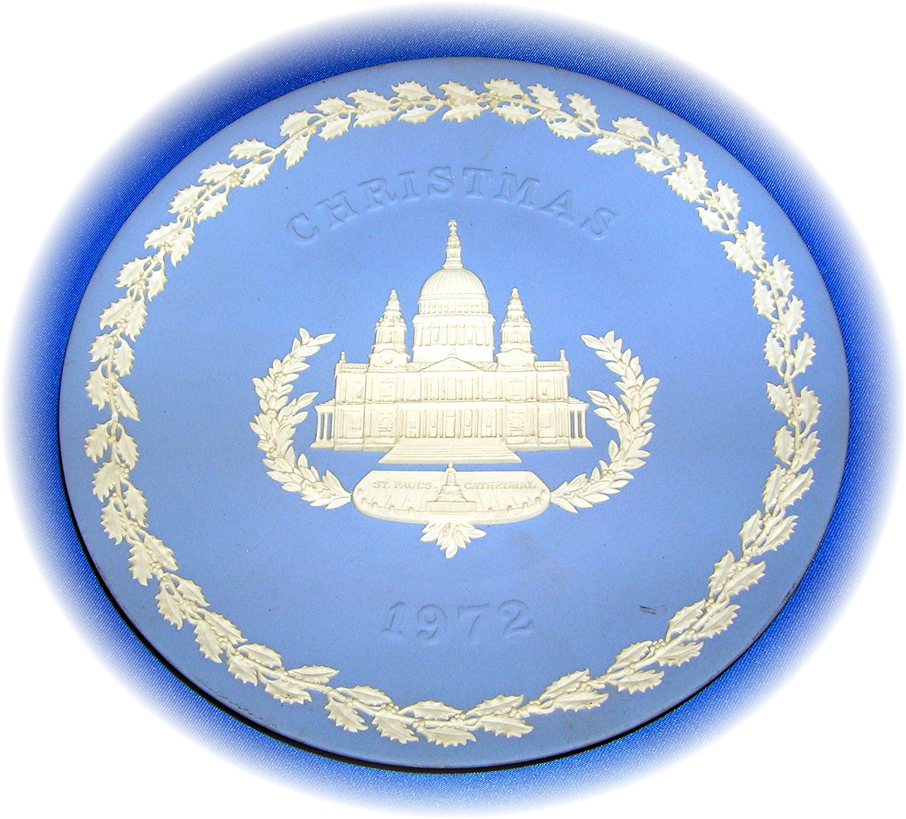 1972 Blue Wedgwood St Pauls Cathederal Christmas Plate
