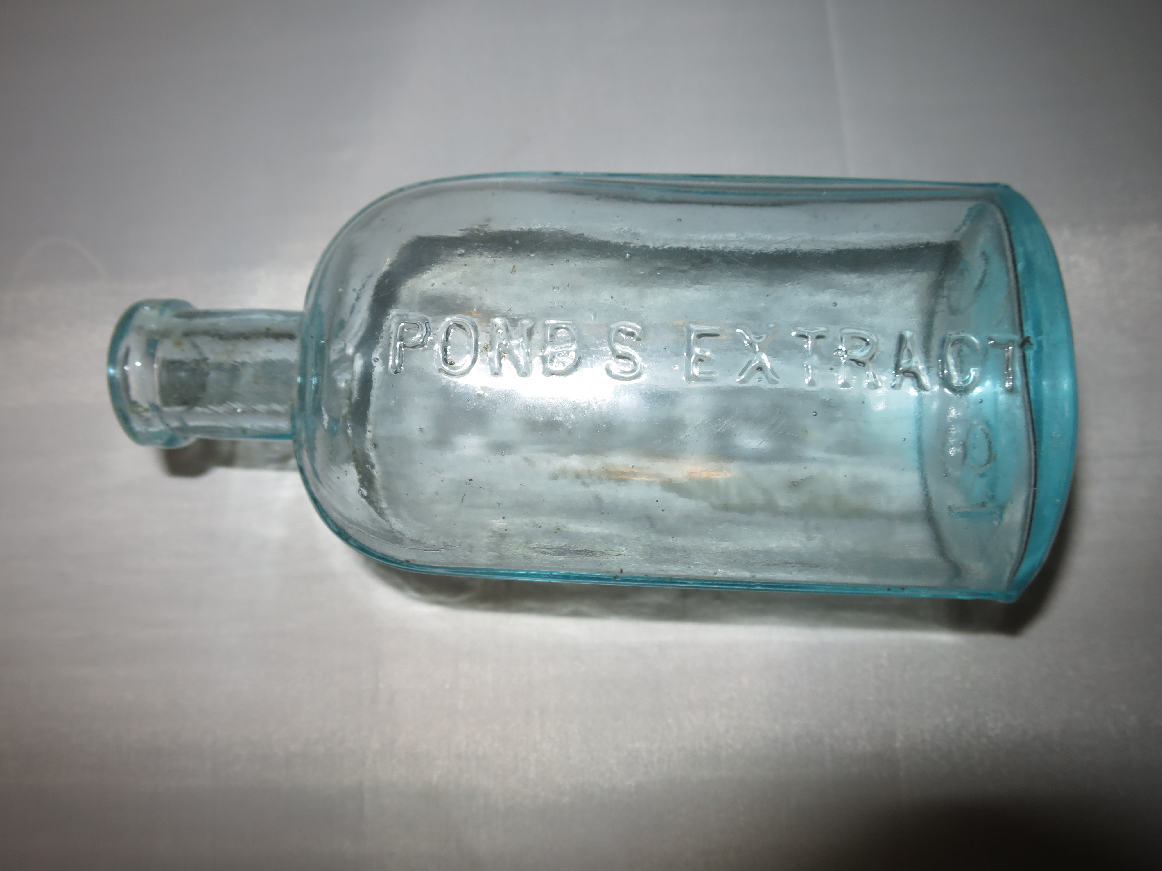 Ponds Extract Apothecary Bottle Aqua Blue 1846