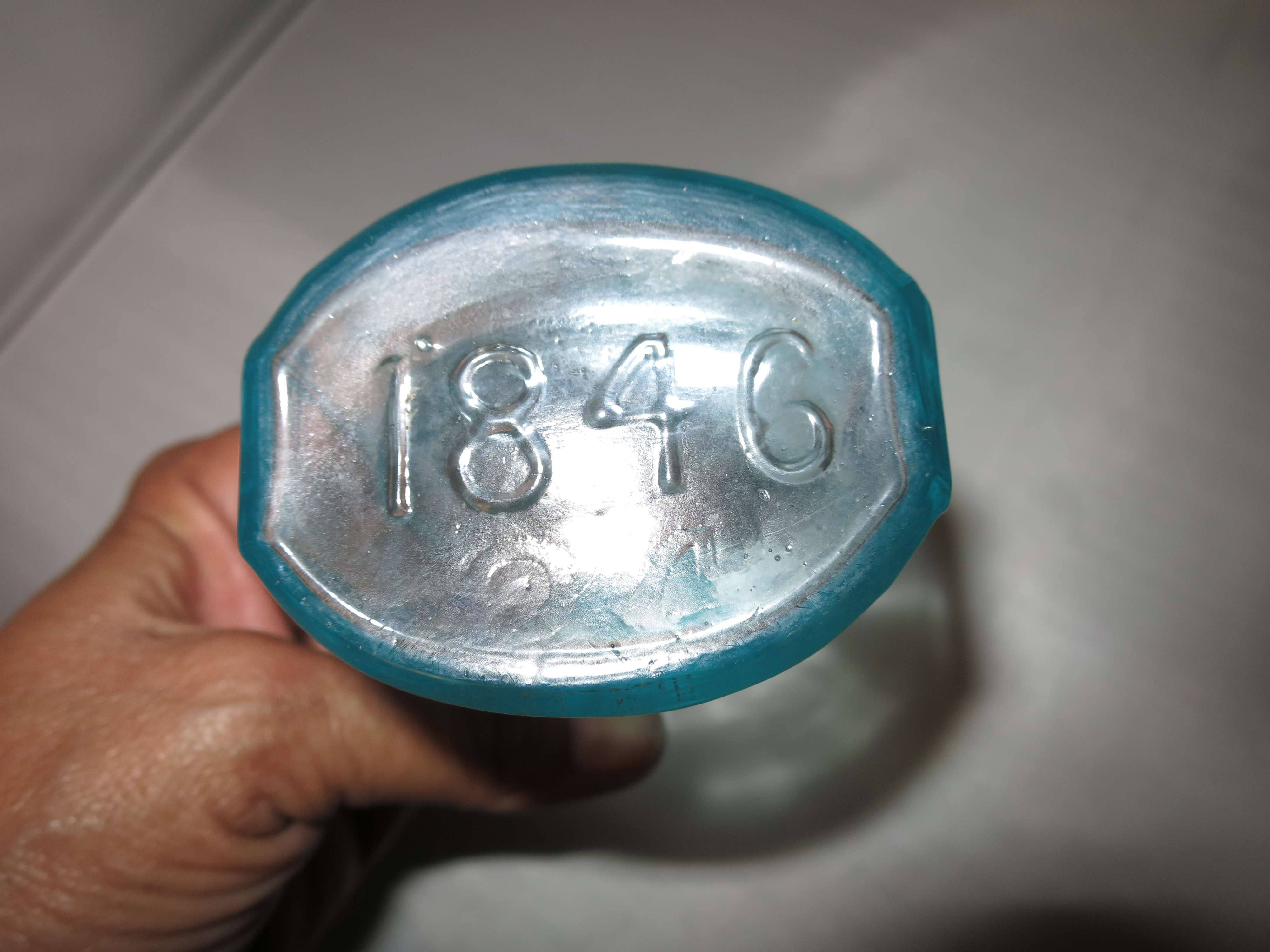Ponds Extract Apothecary Bottle Aqua Blue 1846