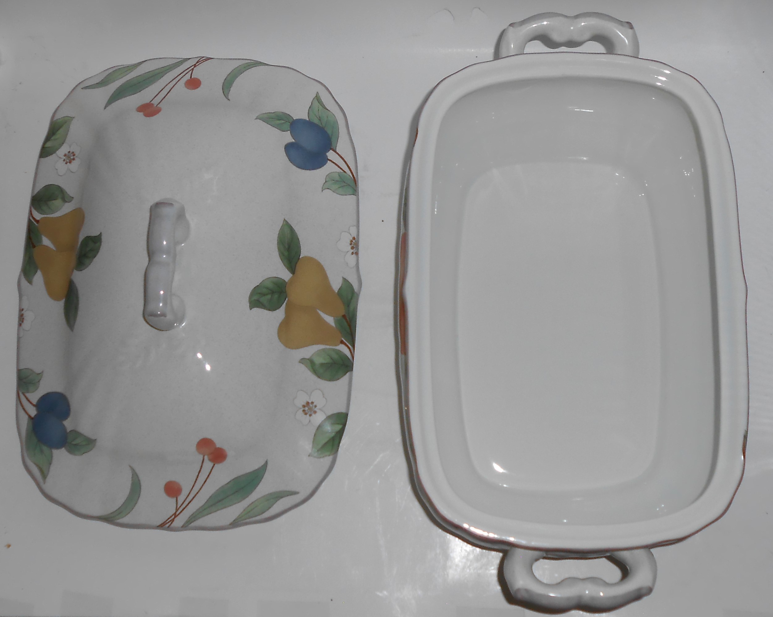 Mikasa China Fruit Panorama Soup Tureen w/Lid